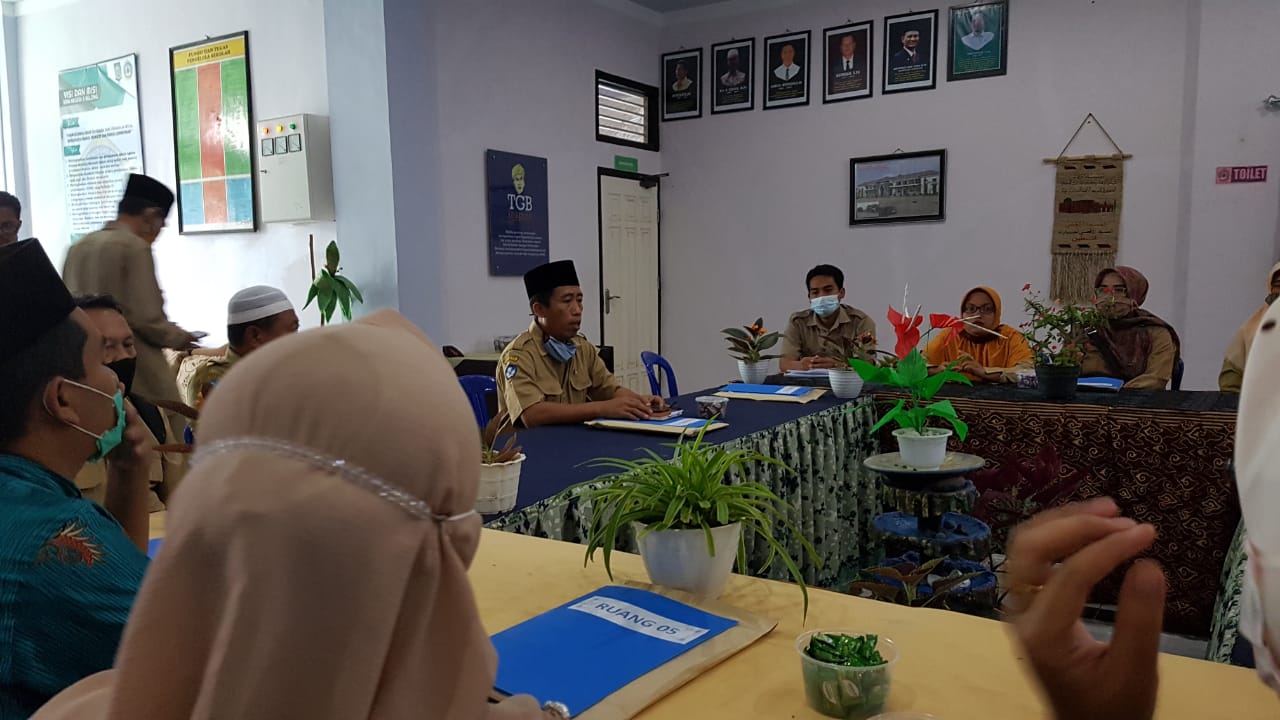 PELAKSANAAN UJIAN SEKOLAH TP. 2020/2021 DI SMAN 3 SELONG