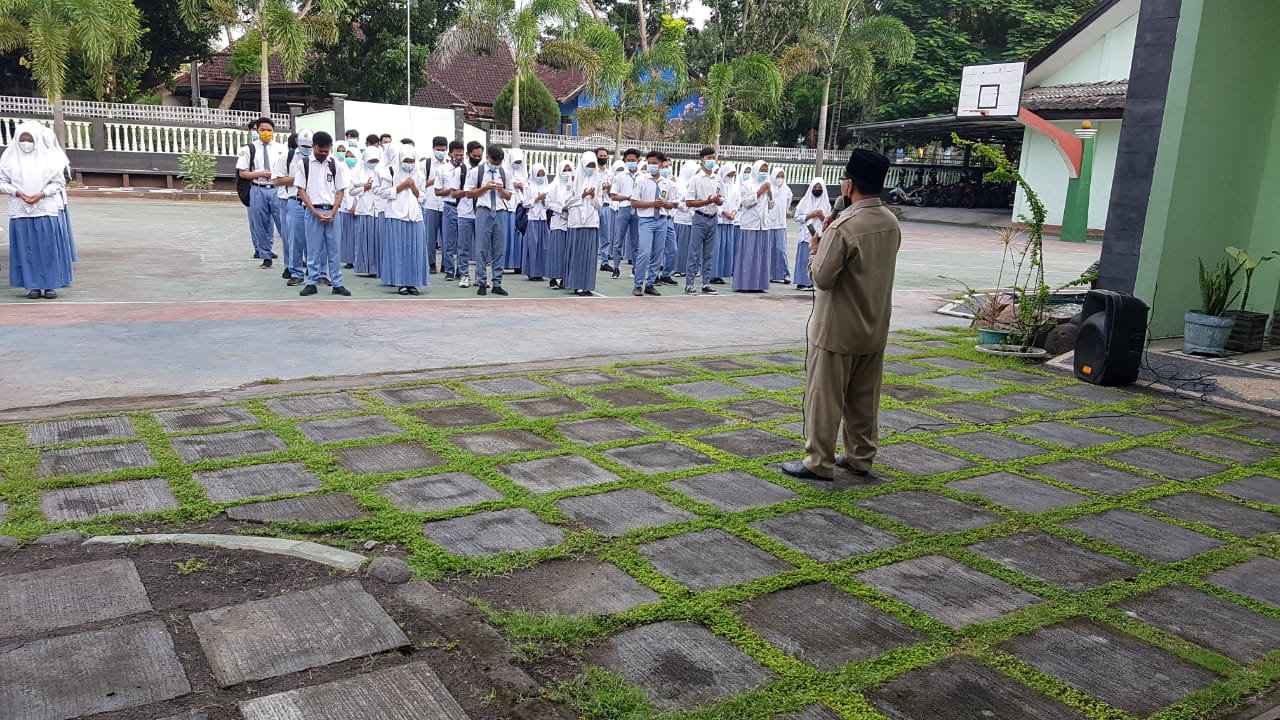 PELAKSANAAN UJIAN SEKOLAH TP. 2020/2021 DI SMAN 3 SELONG