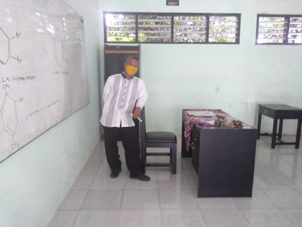KBM TATAP MUKA SELAMA PANDEMI COVID-19 DI SMAN 3 SELONG