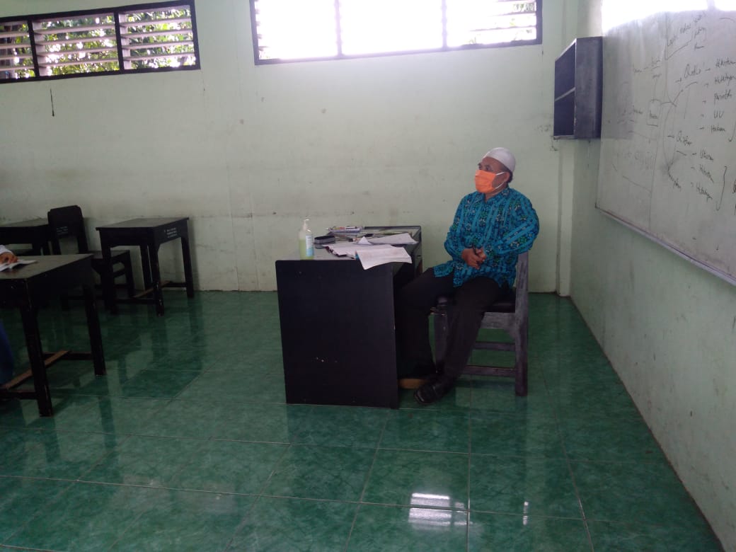 KBM TATAP MUKA SELAMA PANDEMI COVID-19 DI SMAN 3 SELONG