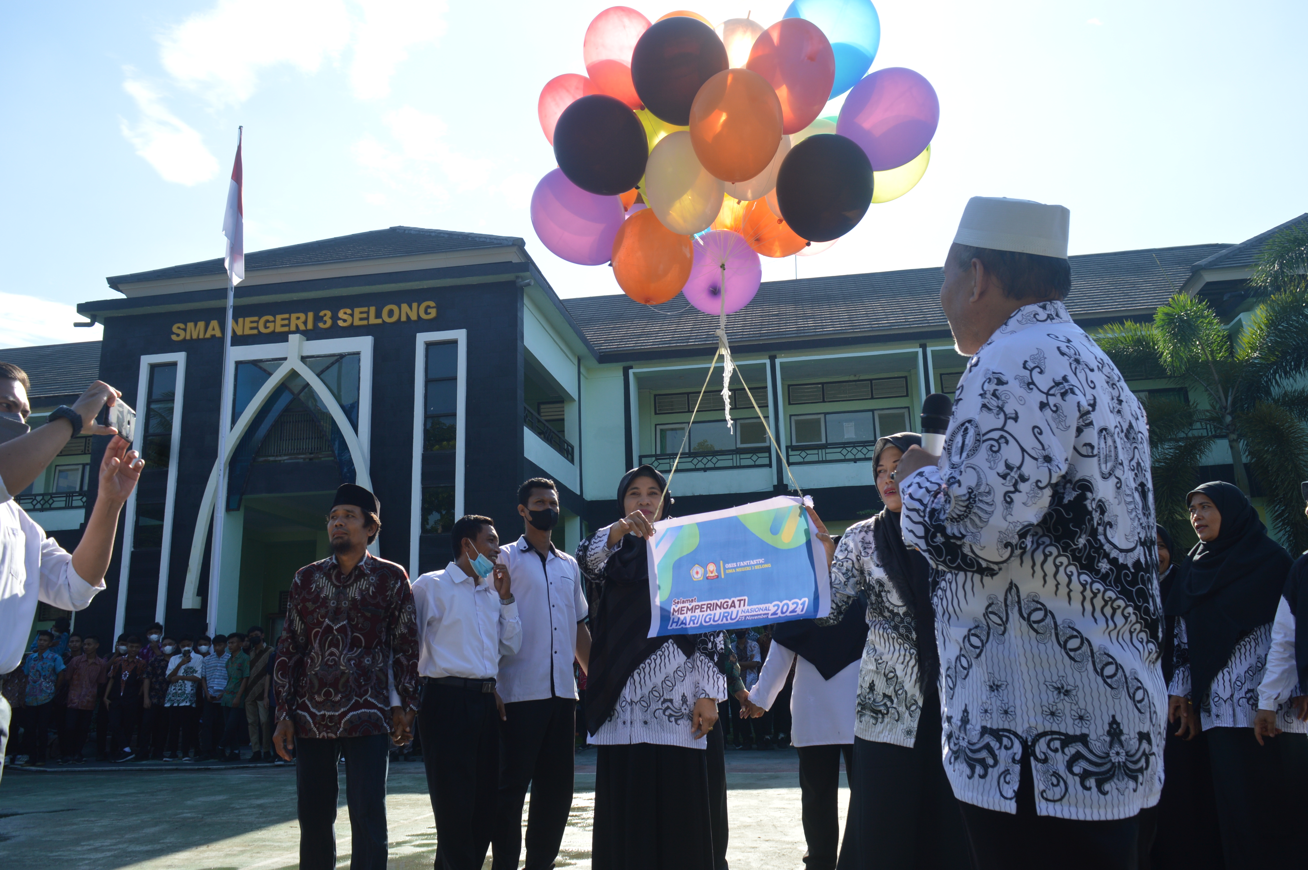HARI GURU NASIONAL 25 NOVEMBER 2021