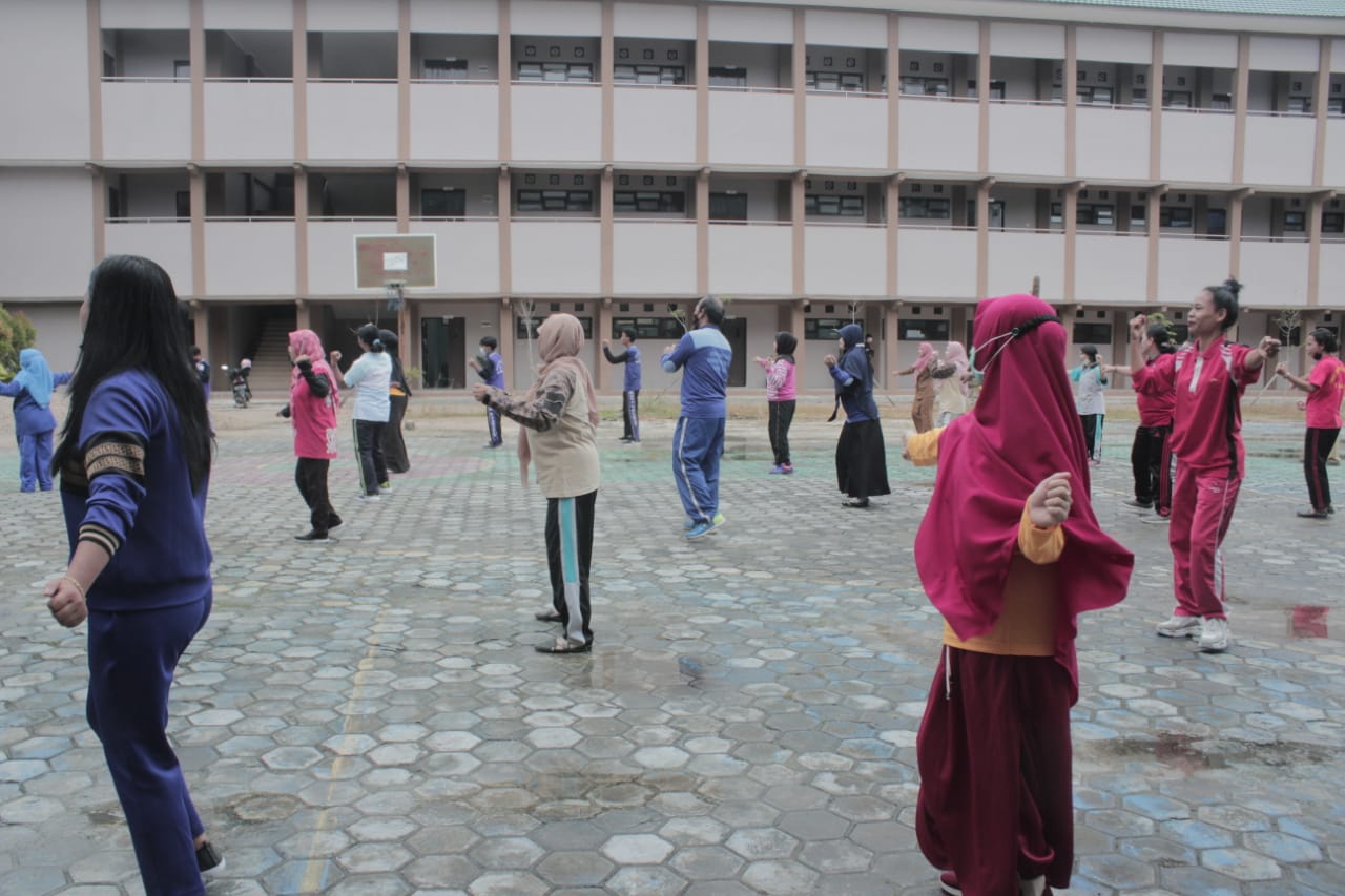 Kegiatan Senam Pagi dan Kerja Bakti