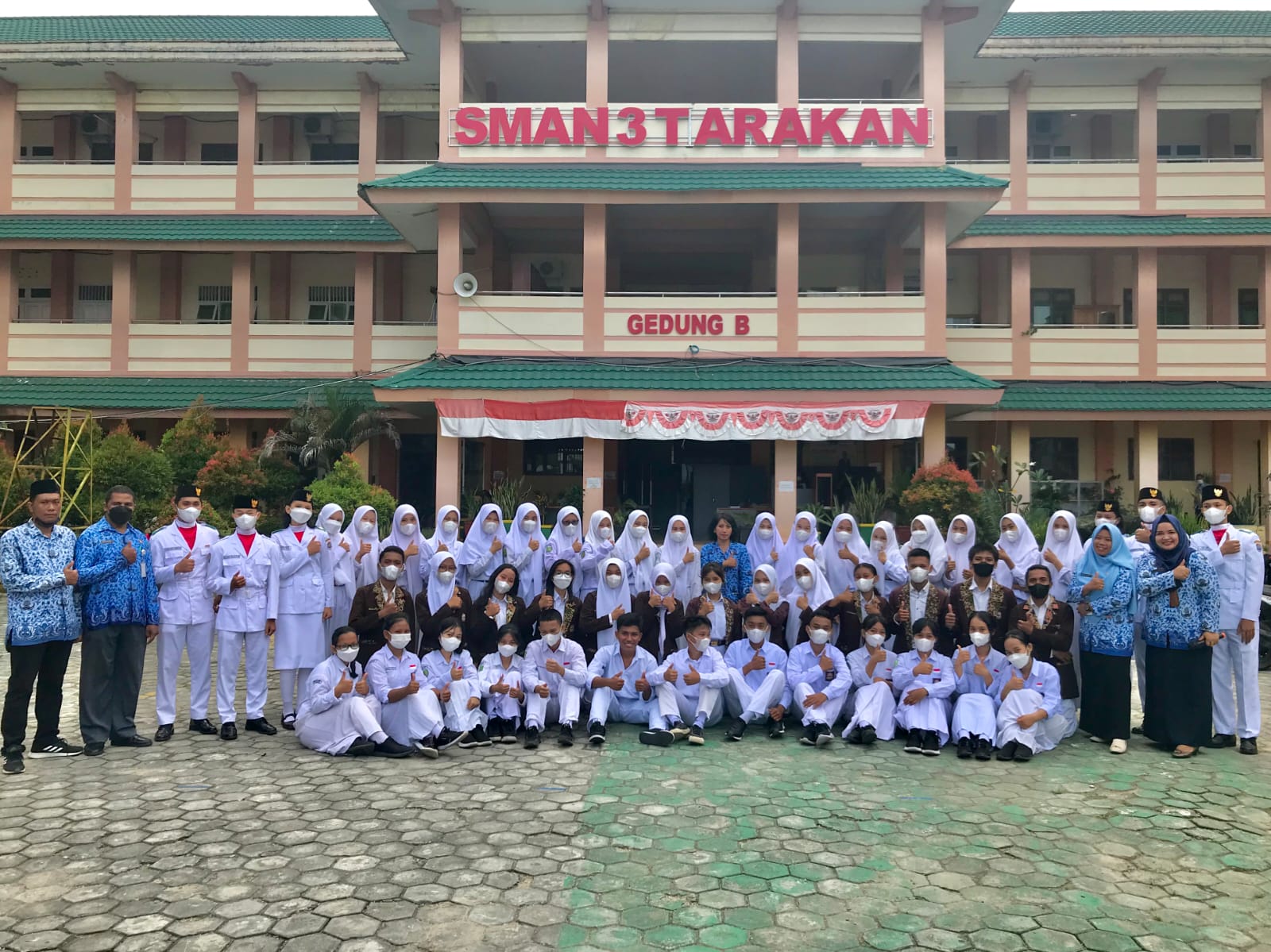 Serah Terima Jabatan Pengurus OSIS Masa Bhakti 2021/2022