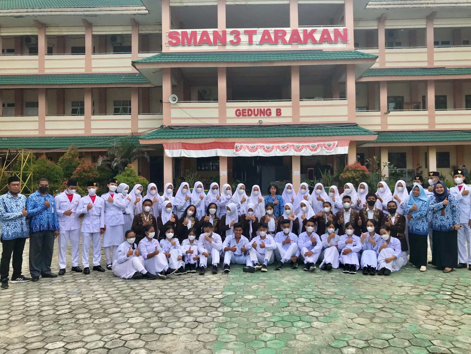 Serah Terima Jabatan Pengurus OSIS Masa Bhakti 2021/2022