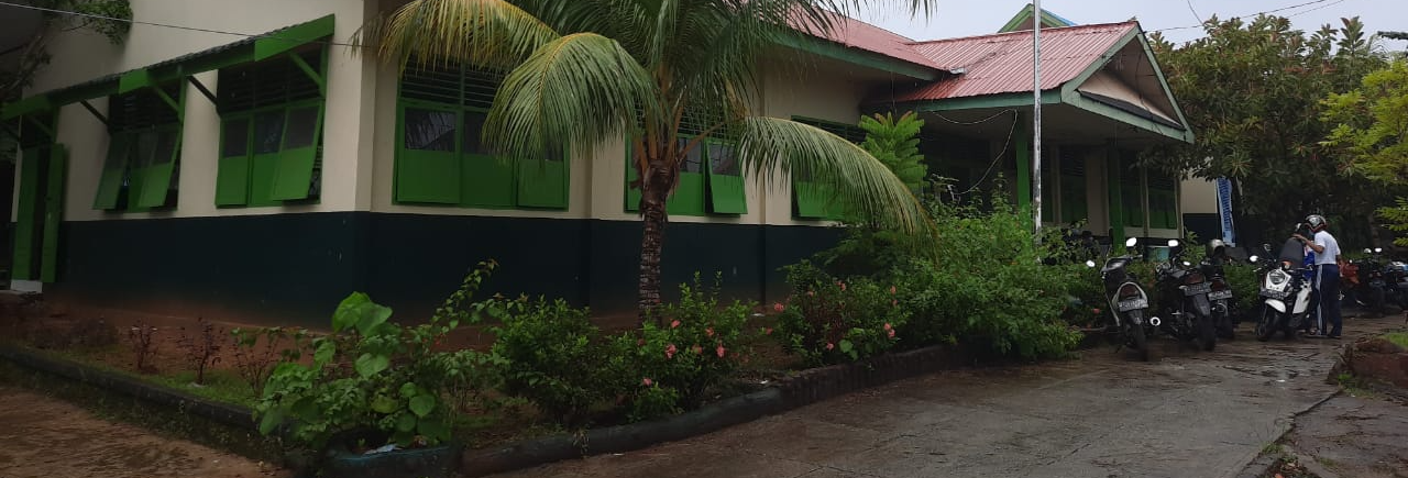 Halaman sekolah SMAN 4 BAUBAU