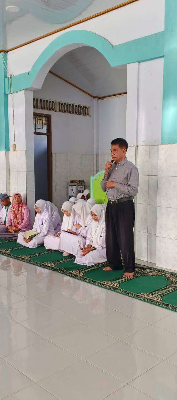 Kegiatan Imtaq hari, Jum'at, 21 Nobember 2025