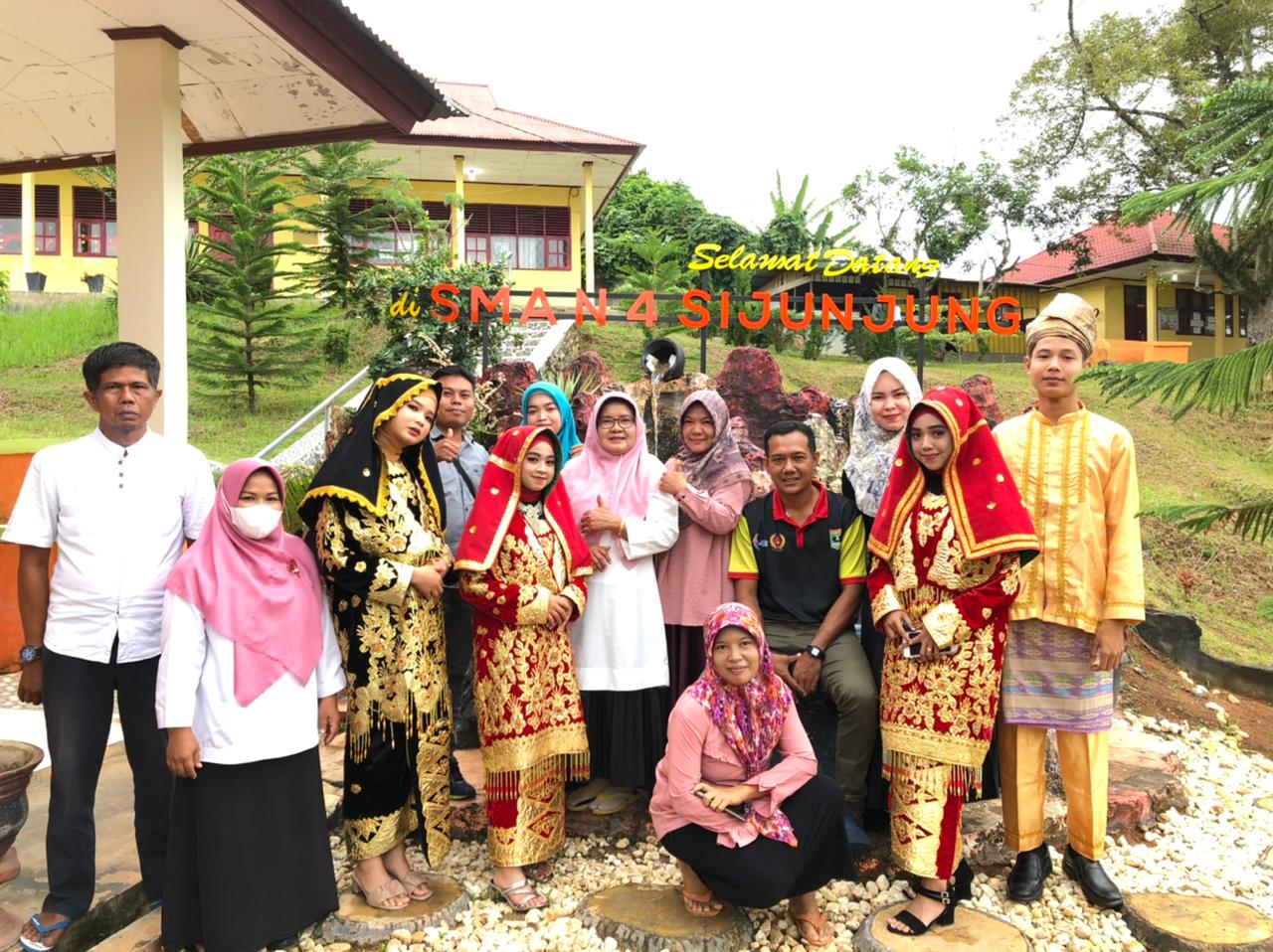 LOMBA SOLO SONG DI SMK NEGERI 2 SIJUNJUNG