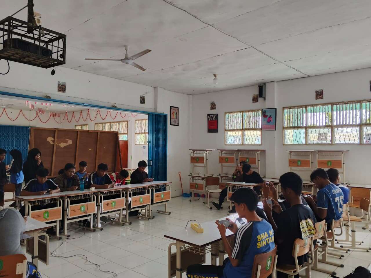 SMAN 4 SINTANG GELAR KEGIATAN CLASSMEETING DENGAN BERBAGAI LOMBA ANTAR ANGKATAN