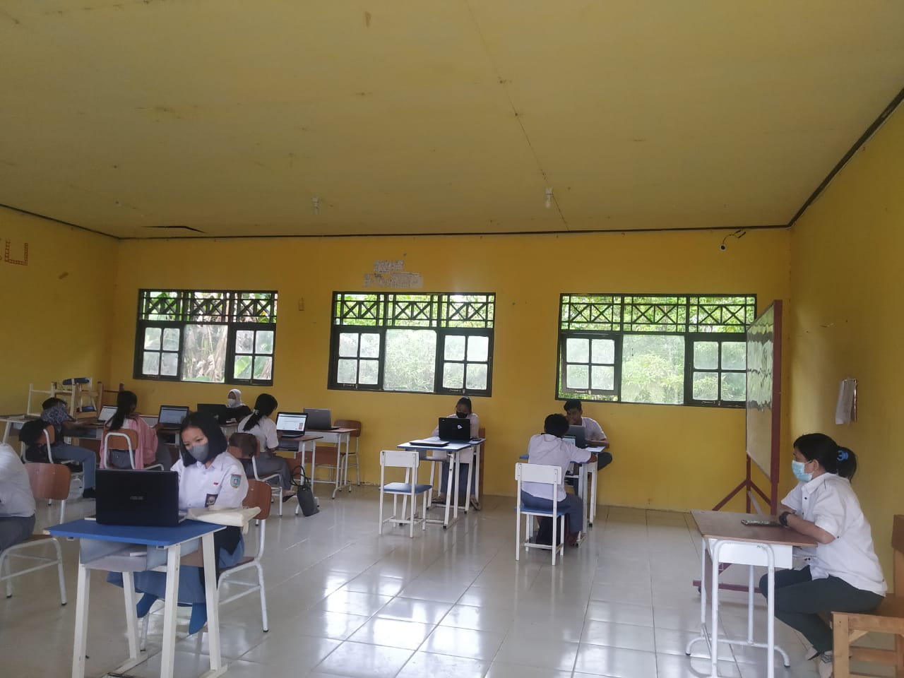 Simulasi Ujian Sekolah Berbasis Komputer dan Android SMAN 5 Buntok Tahun 2022