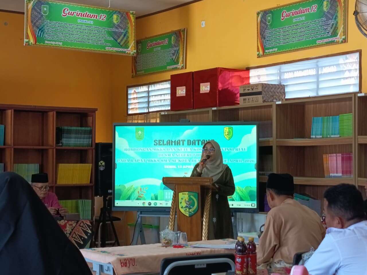 RAPAT MUSYAWARAH KERJA KEPALA SEKOLAH ( MKKS ) SMA SE KOTA DUMAI PERIODE APRIL 2026 BERSAMA FORUM KETUA KOMITE PROVINSI RIAU
