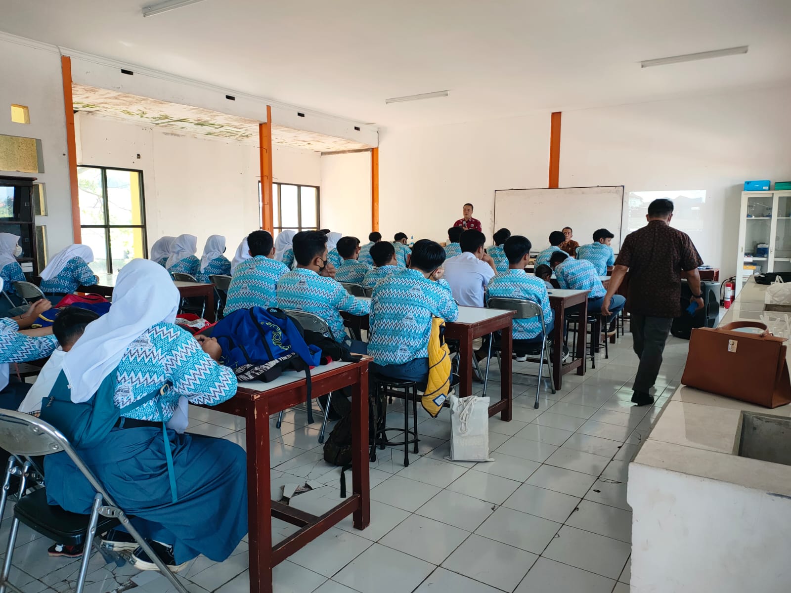Pelajar Berprestasi Tanpa Penyalahgunaan Narkoba