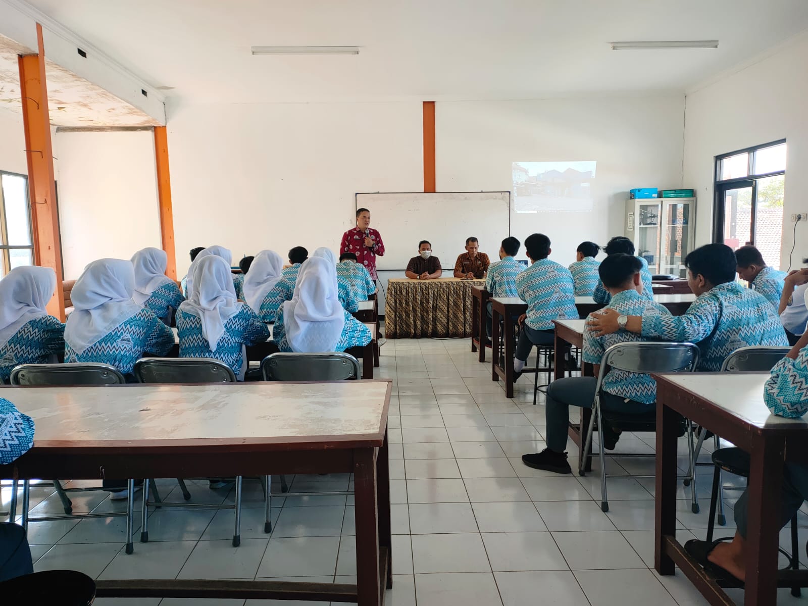 Pelajar Berprestasi Tanpa Penyalahgunaan Narkoba