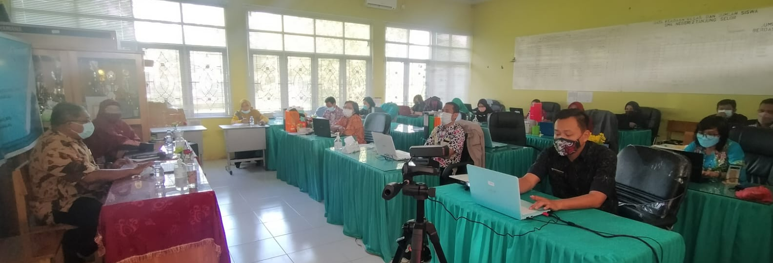 Peserta Pelatihan AKM ( Guru SMA Negeri  2 Tanjung Selor )