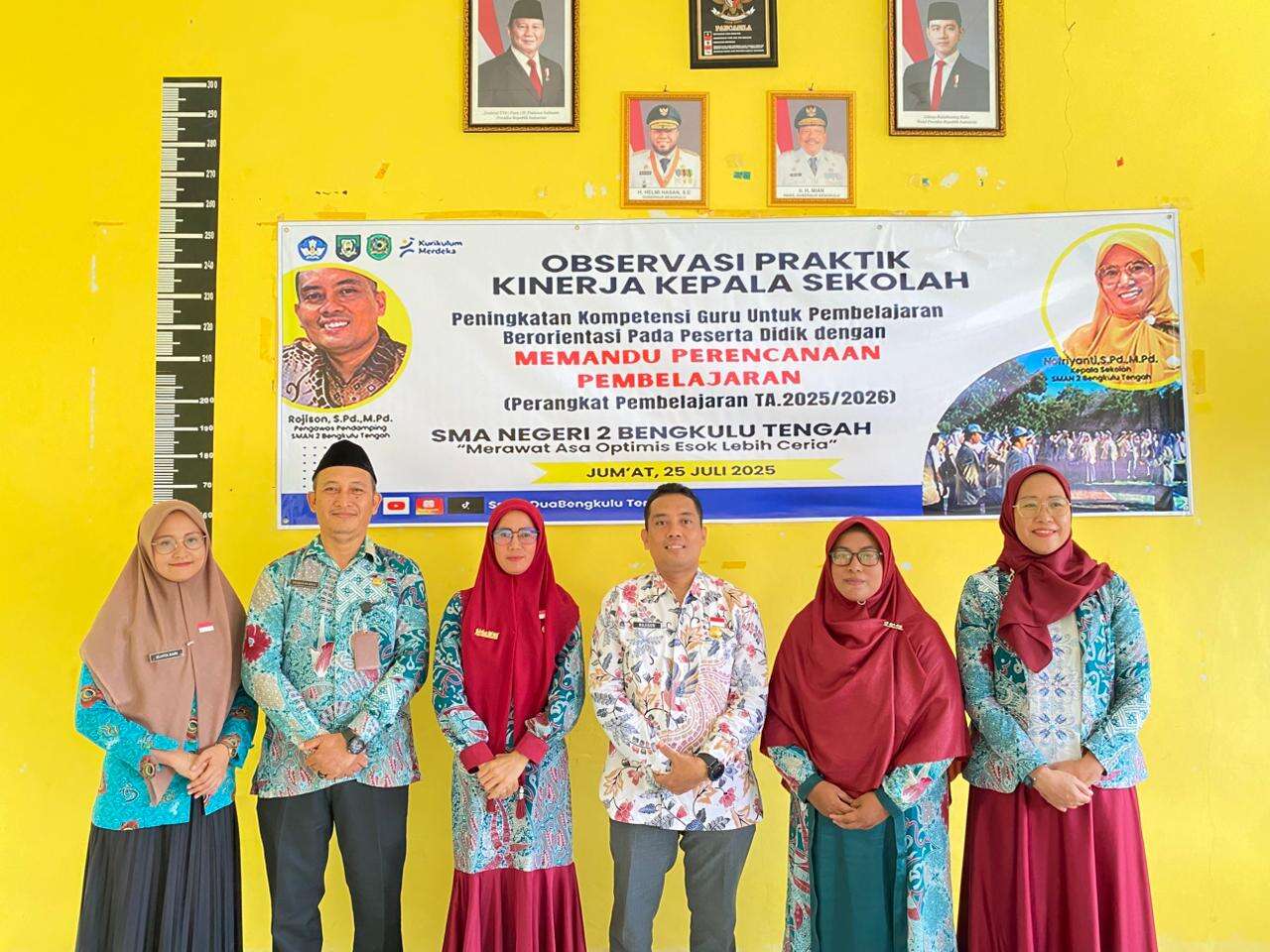 Dokumentasi Kepala Sekoloah, Pengawas dan Wakil Kepala Sekolah