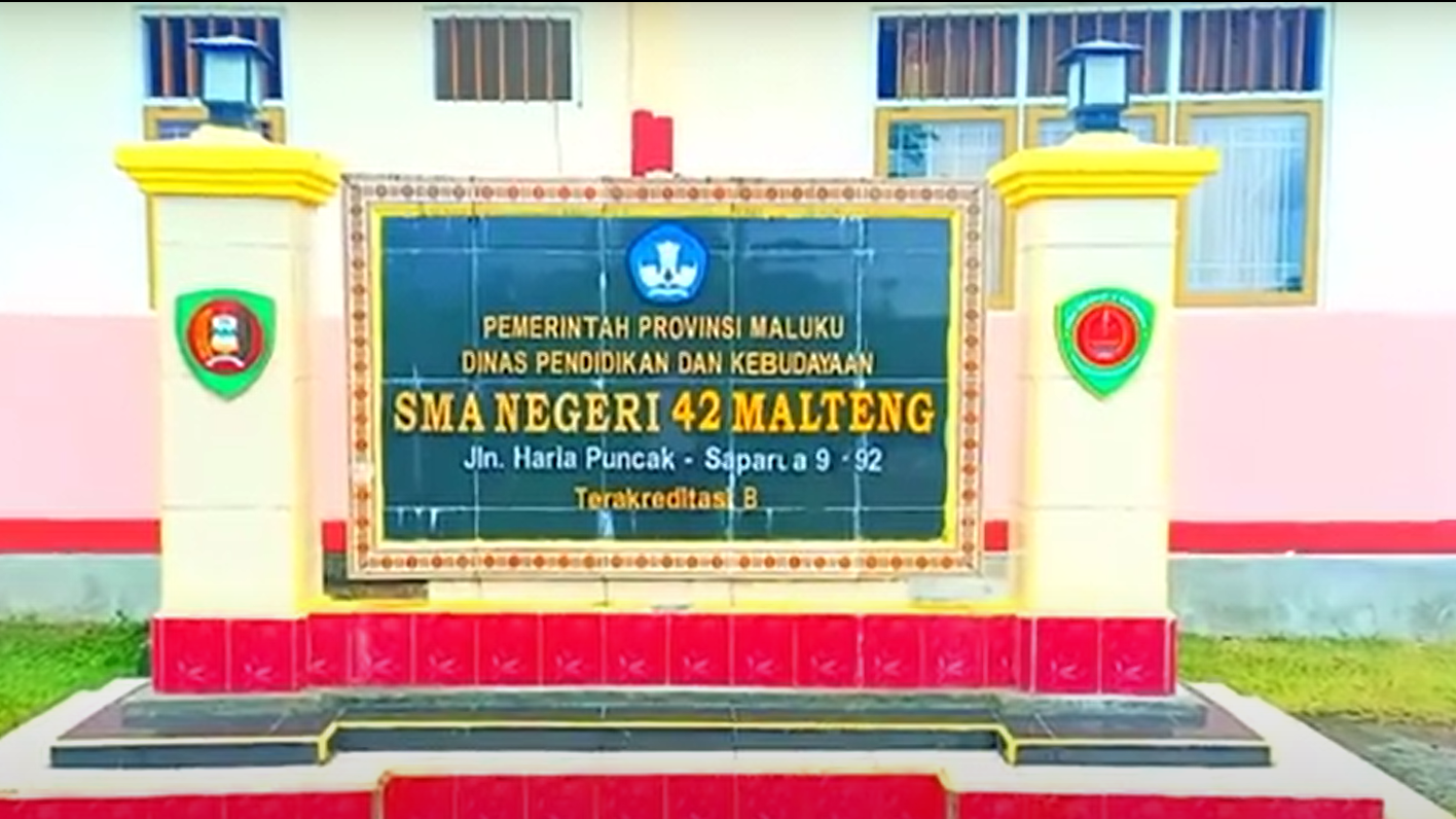 SMA NEGERI 42 MALUKU TENGAH