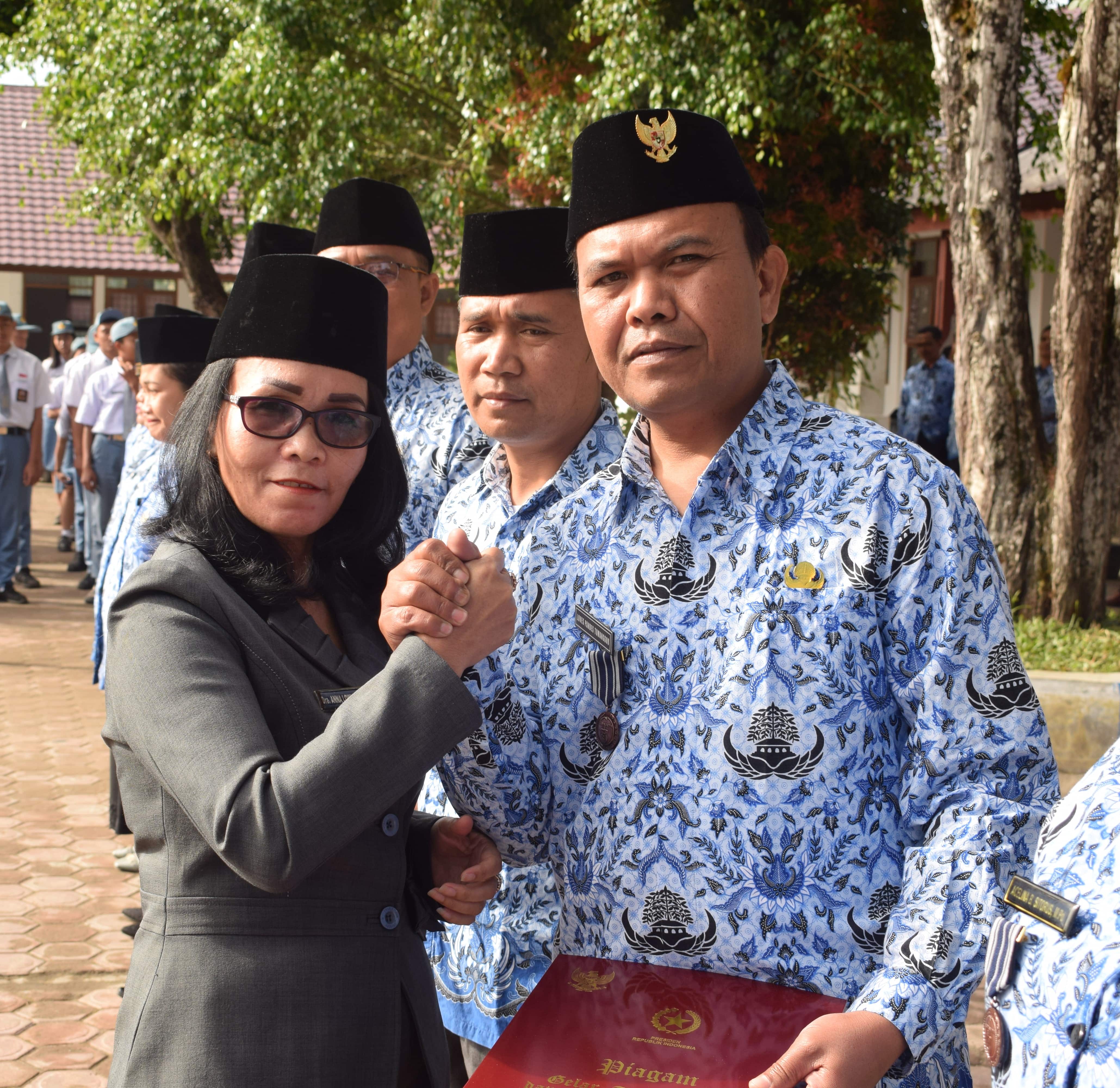 Satyalancana Alboin Simanjuntak, S.Pd