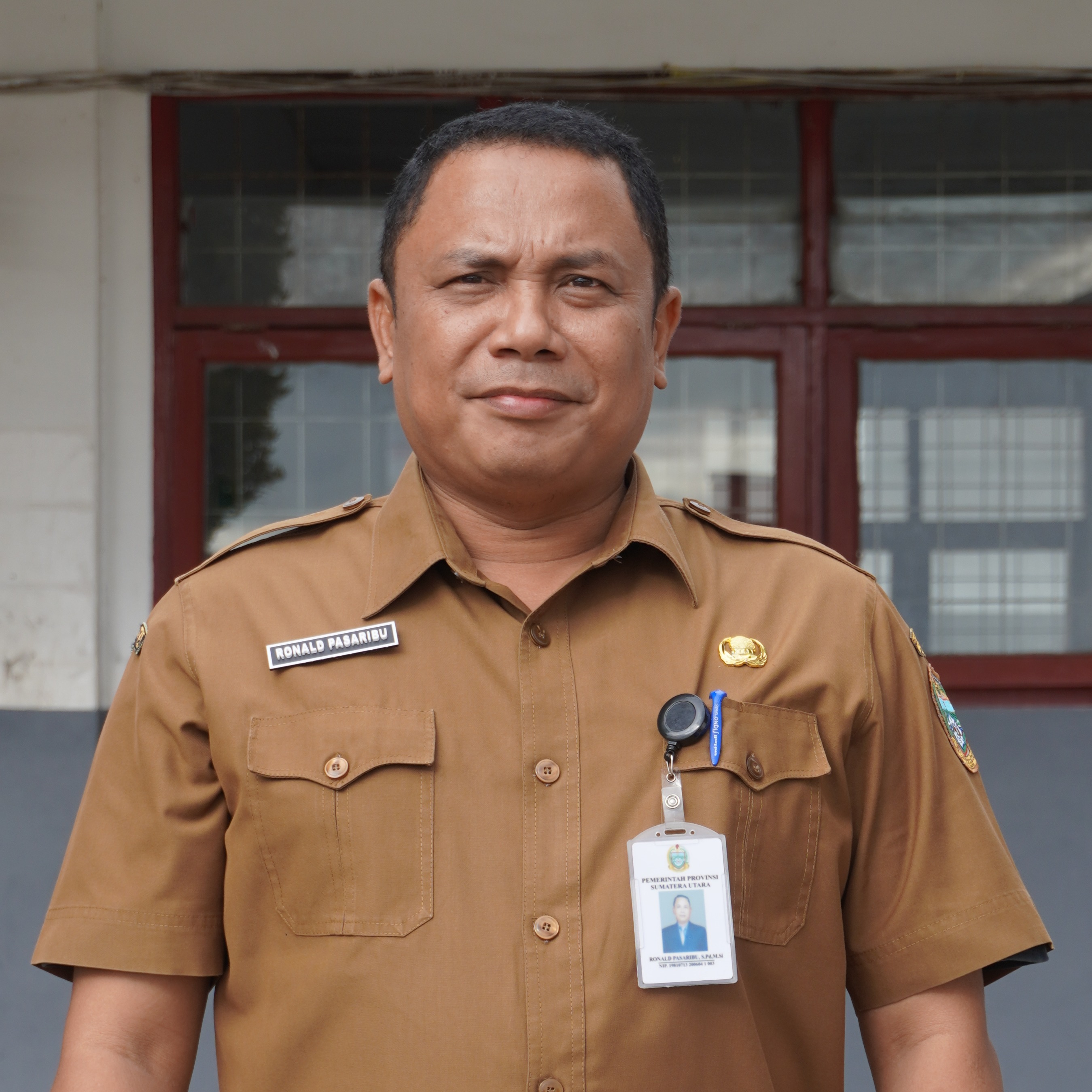 Foto Kepala Sekolah RONALD PASARIBU, S.Pd, M.Si