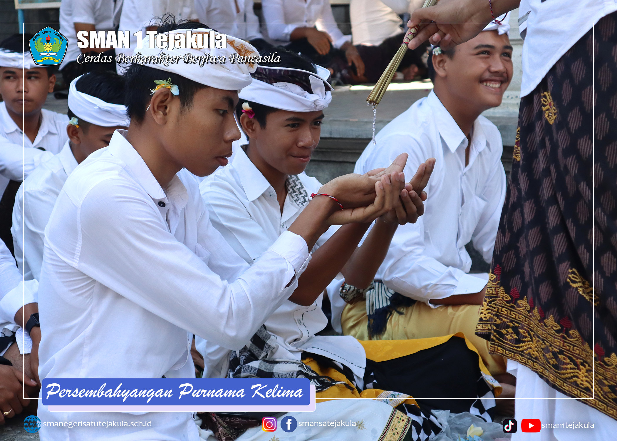 Persembahyangan Rahina Purnama Kalima SMAN 1 Tejakula