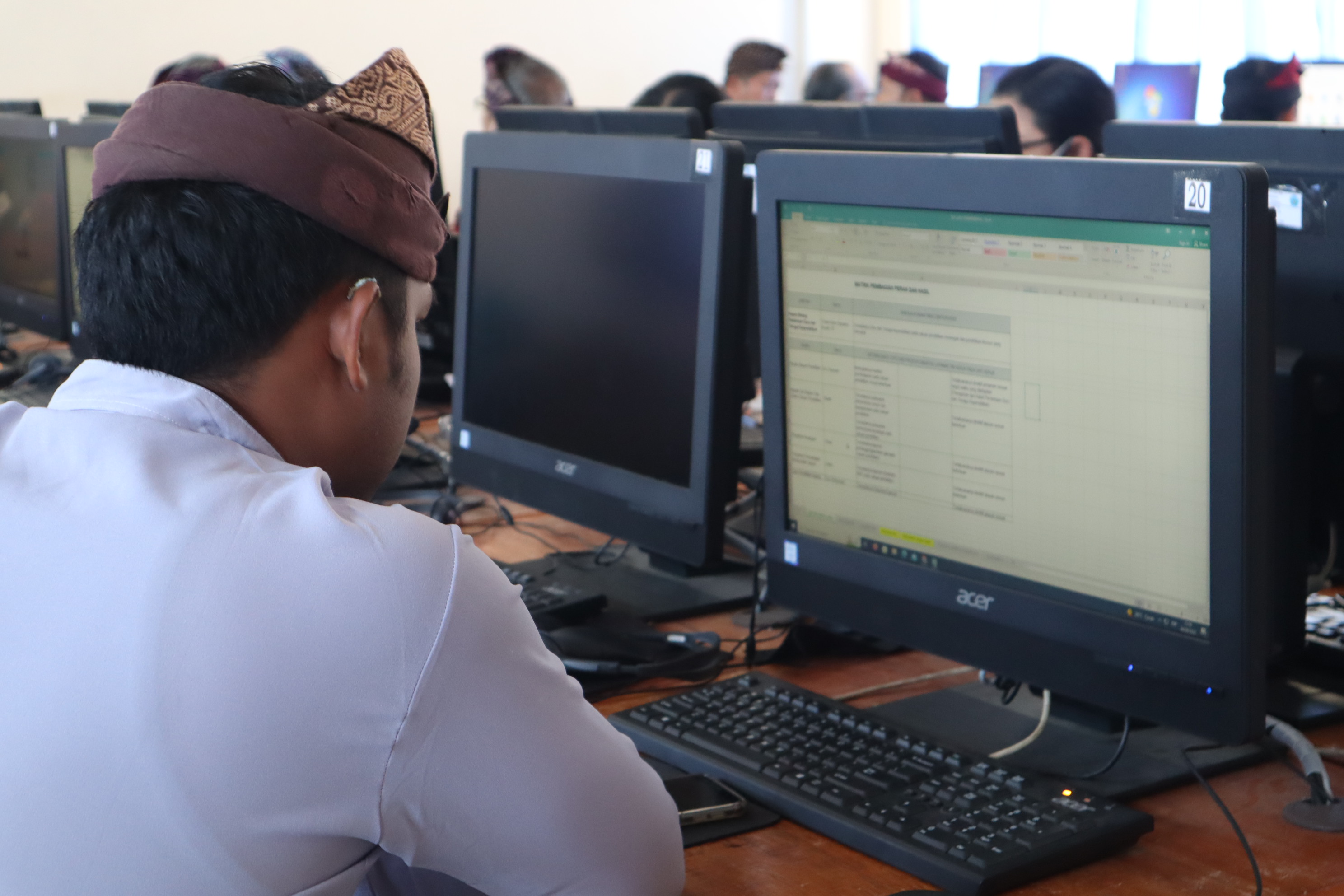 Kegiatan Sosialisasi SKP untuk Tenaga ASN di SMAN 1 Tejakula