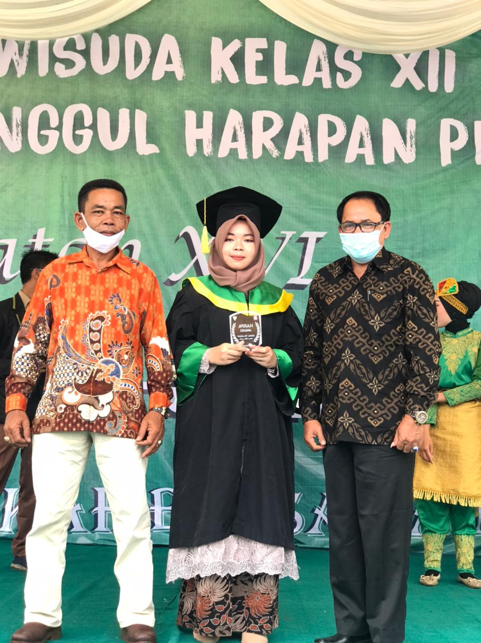 WISUDA KELAS XII TAHUN 2021