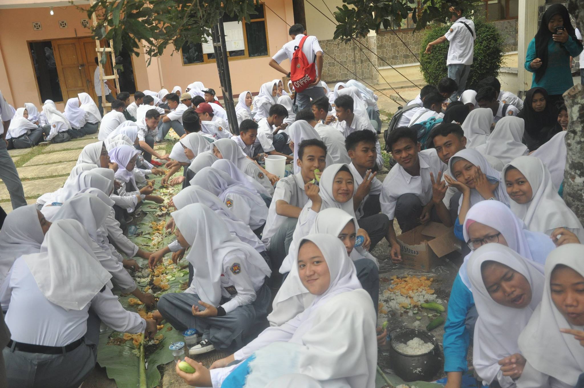Peringatan Hari Santri Nasional SMAN 1 Sagaranten TP 2018/2019