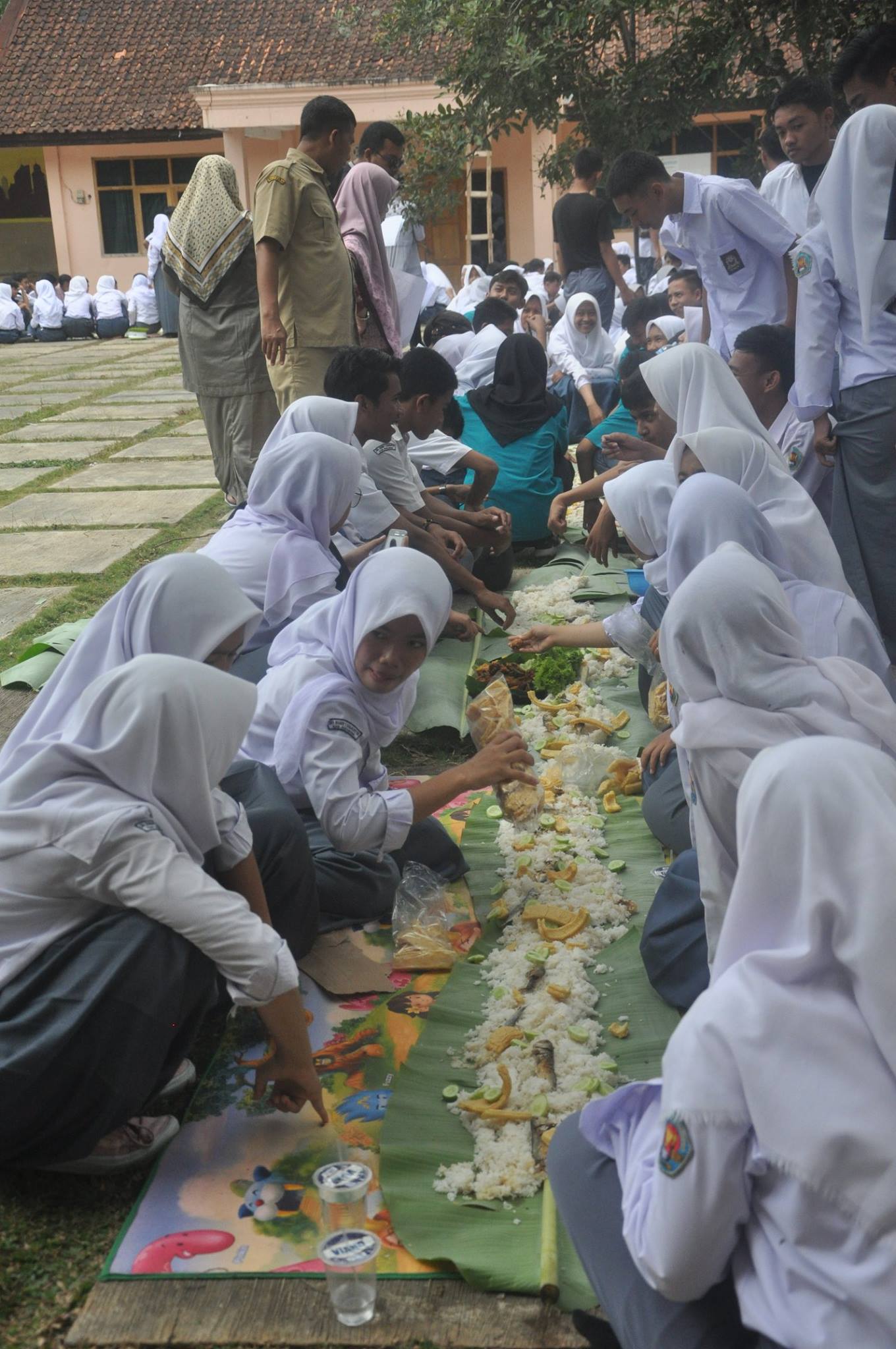 Peringatan Hari Santri Nasional SMAN 1 Sagaranten TP 2018/2019