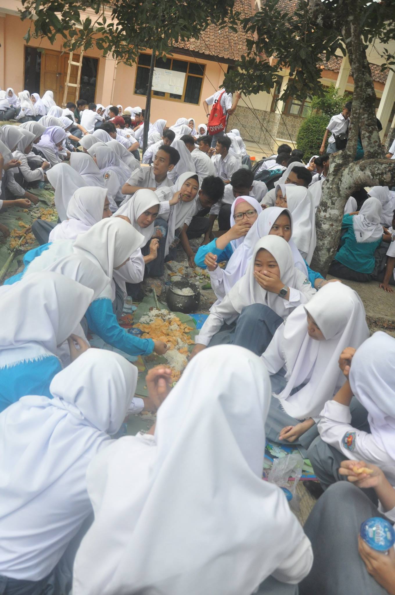 Peringatan Hari Santri Nasional SMAN 1 Sagaranten TP 2018/2019