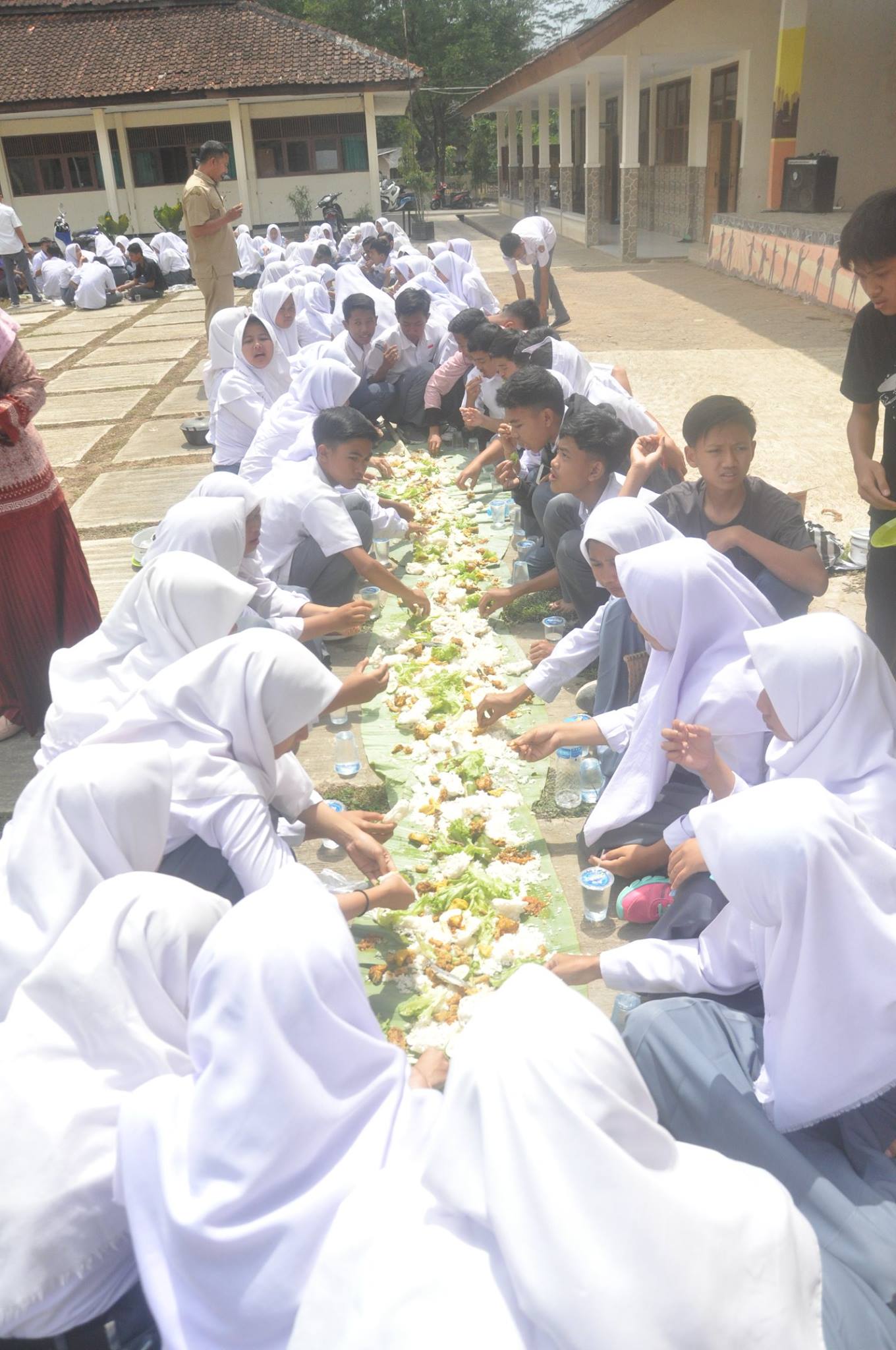 Peringatan Hari Santri Nasional SMAN 1 Sagaranten TP 2018/2019