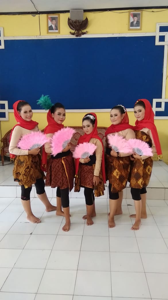 Tari