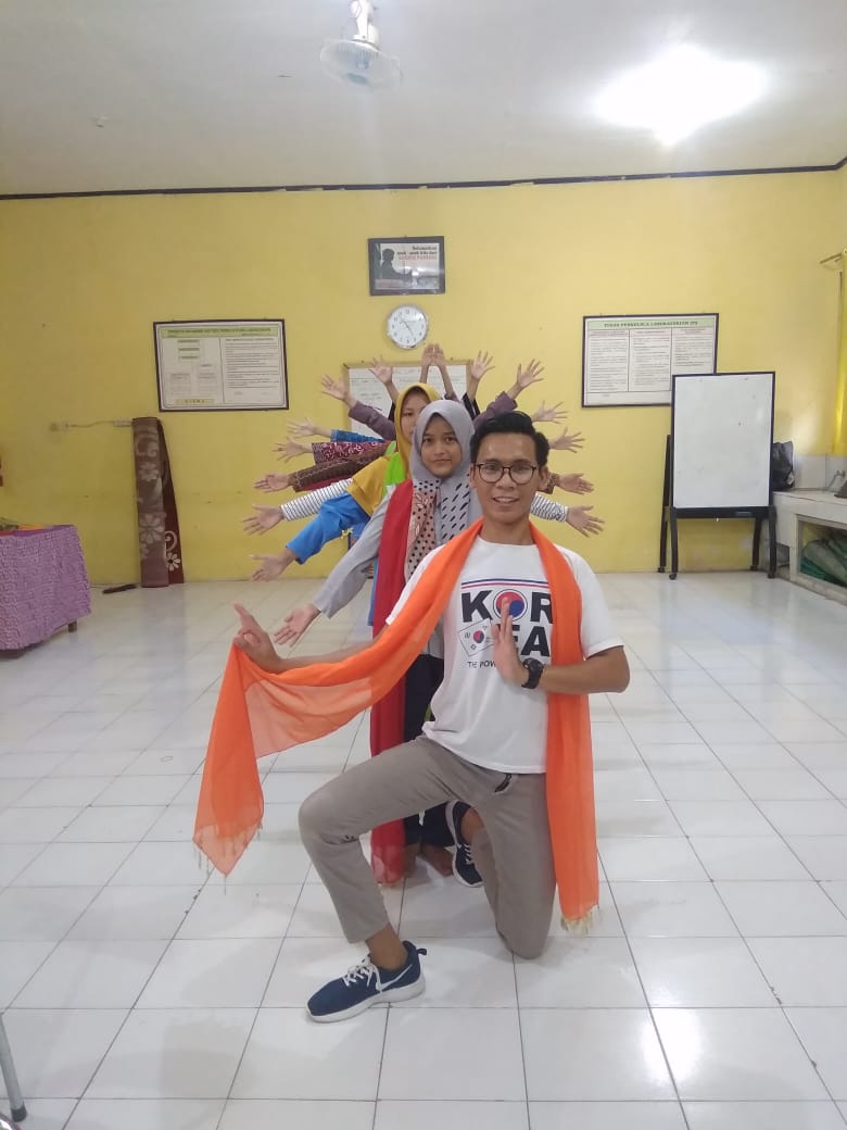 Tari