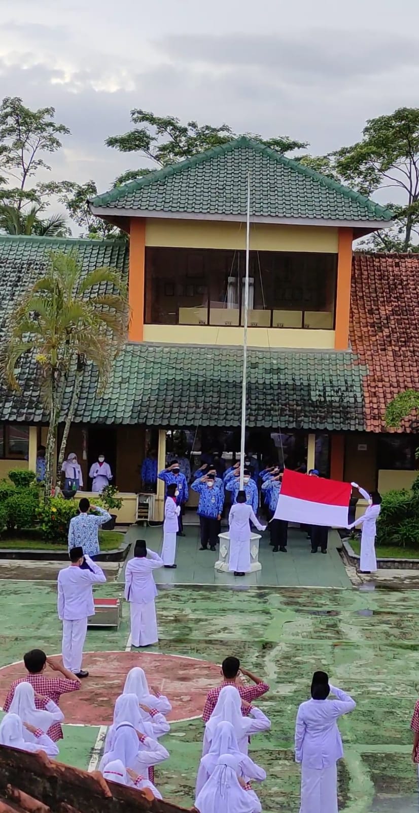 Upacara Hari pahlawan 10 November 2021