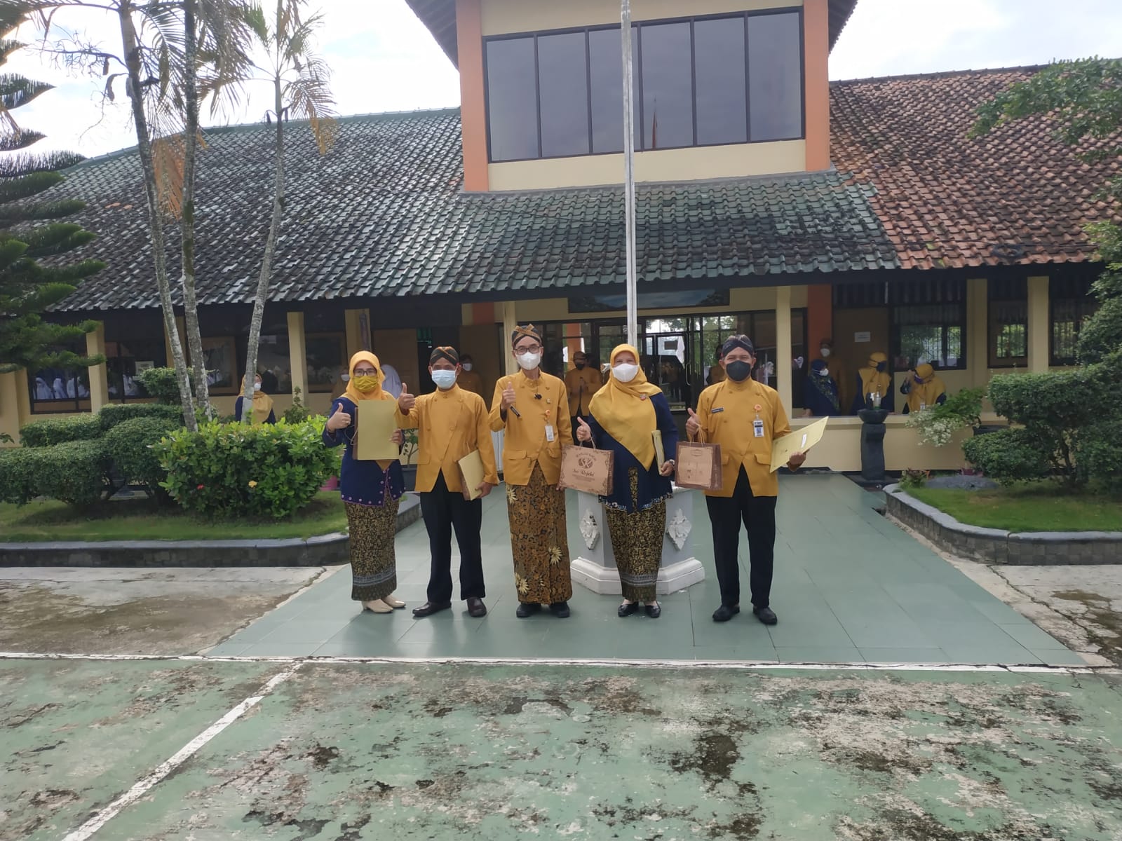 Penyerahan Penghargaan