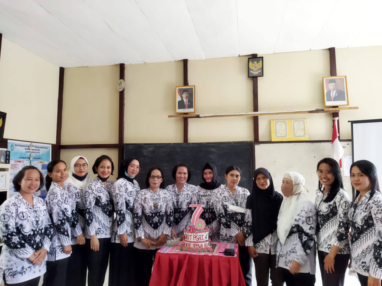 Perayaan HUT PGRI SMAN 1 Mempawah Hulu Tahun 2021