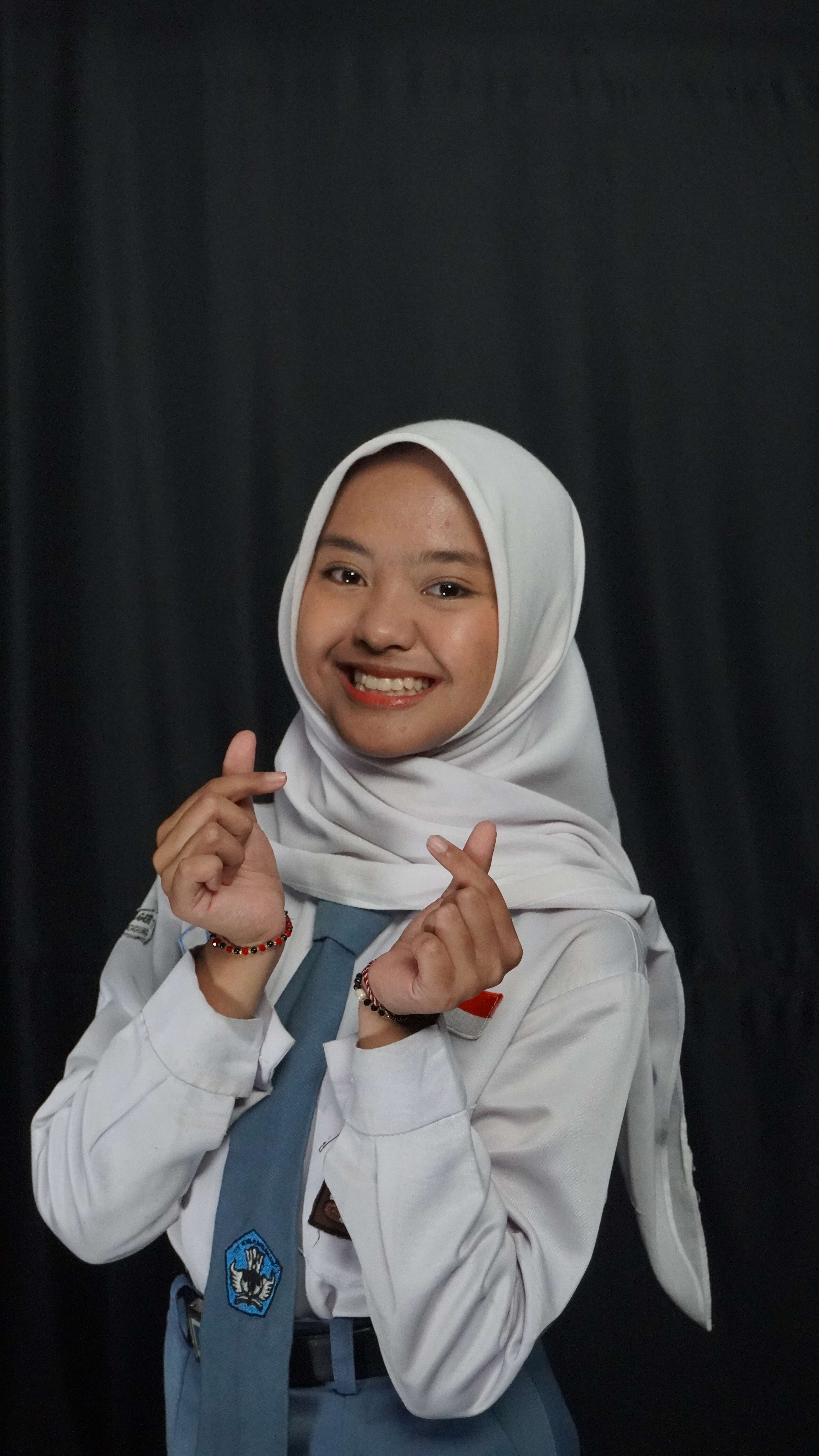 Ezzequiel Cleolovelly Putri Arvianida