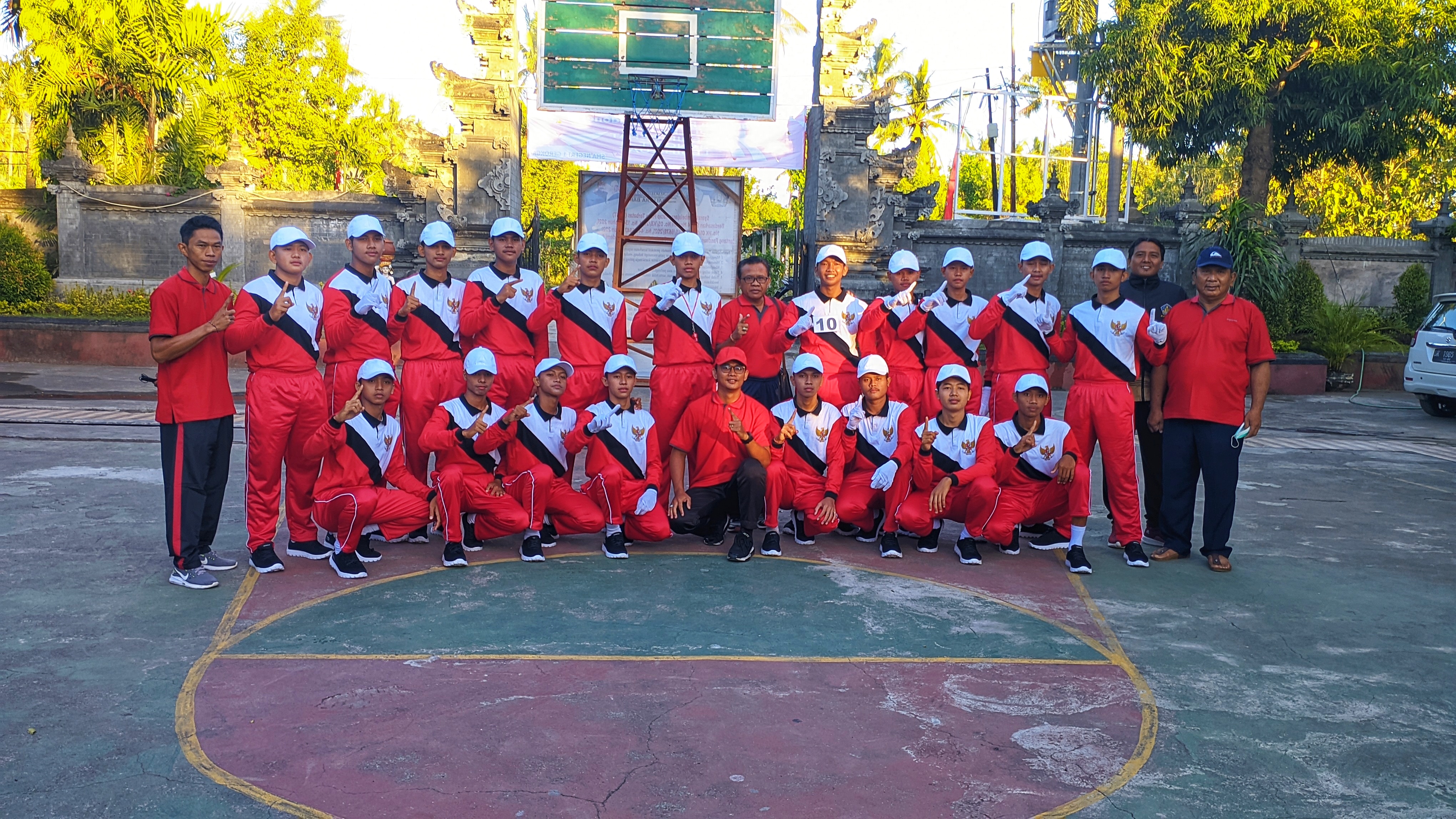 Pasukan Gerak Jalan Kecamatan Putra SMARAK