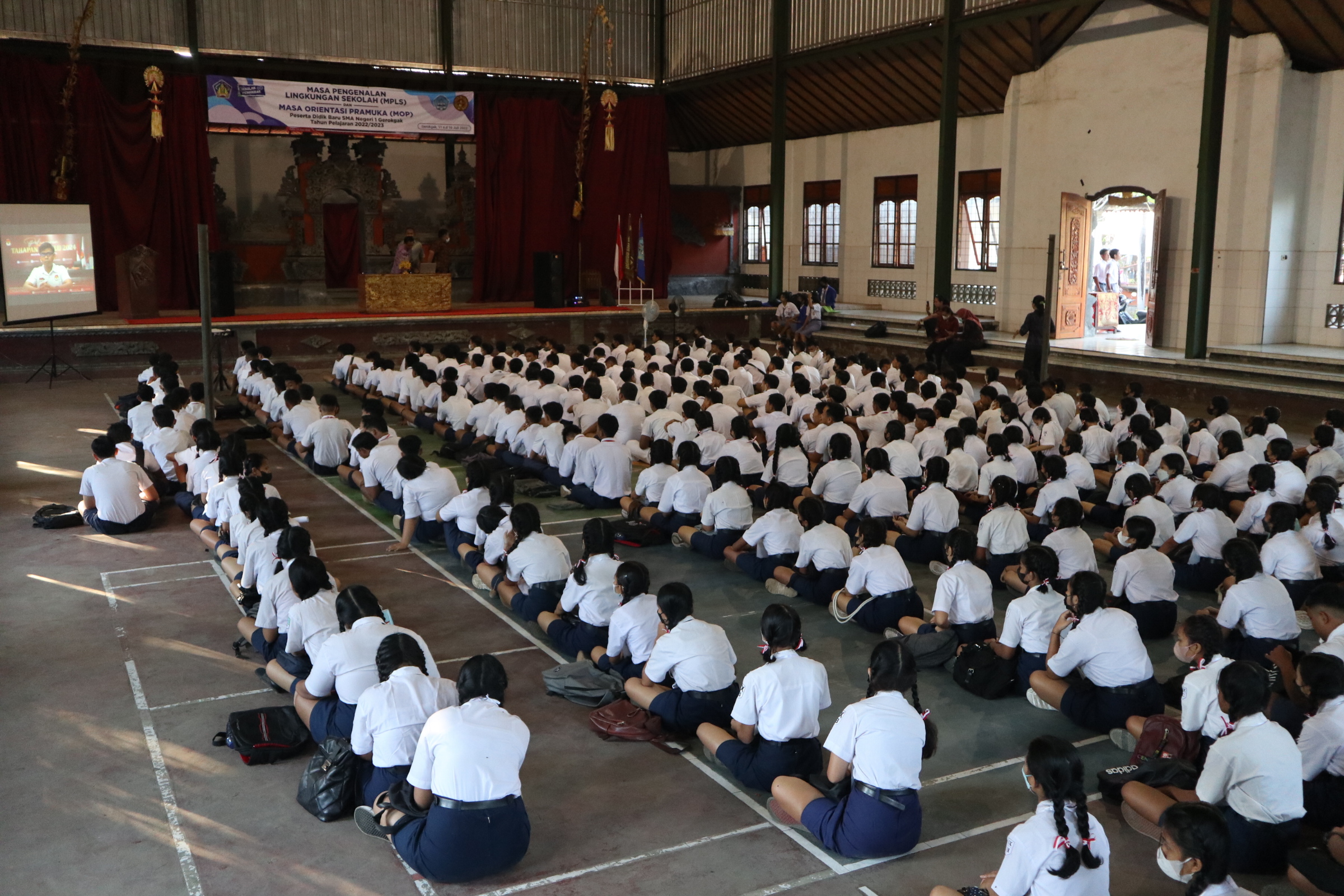 MPLS Hari Ke-2 di Gor Sanggalangit