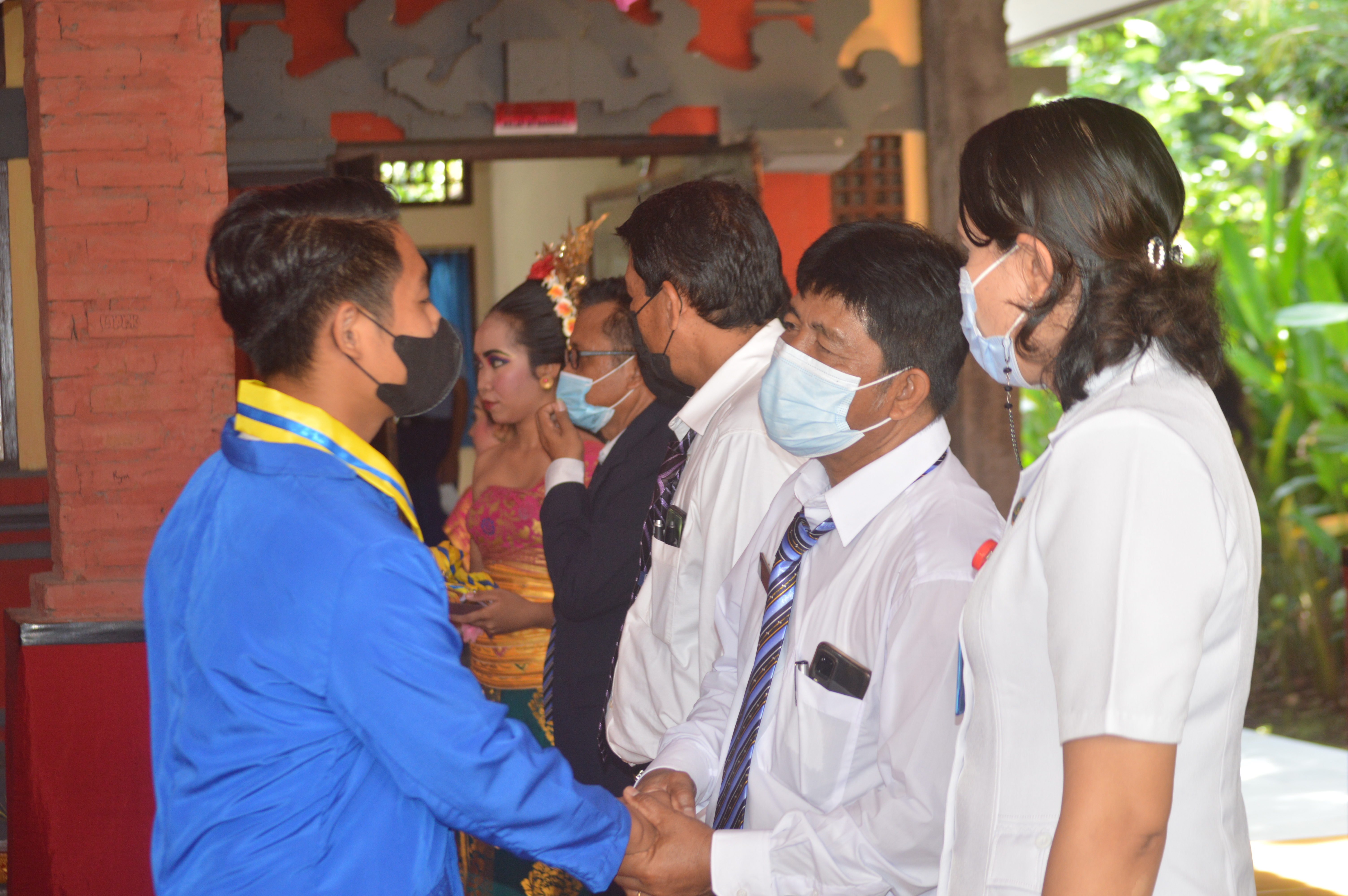 Pengalungan Gordon Jurusan Bahasa