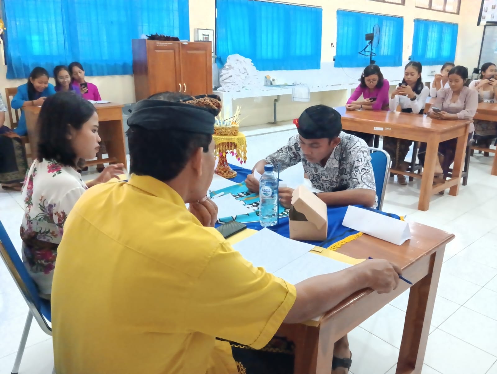 Lomba Mesatue Bahasa Bali