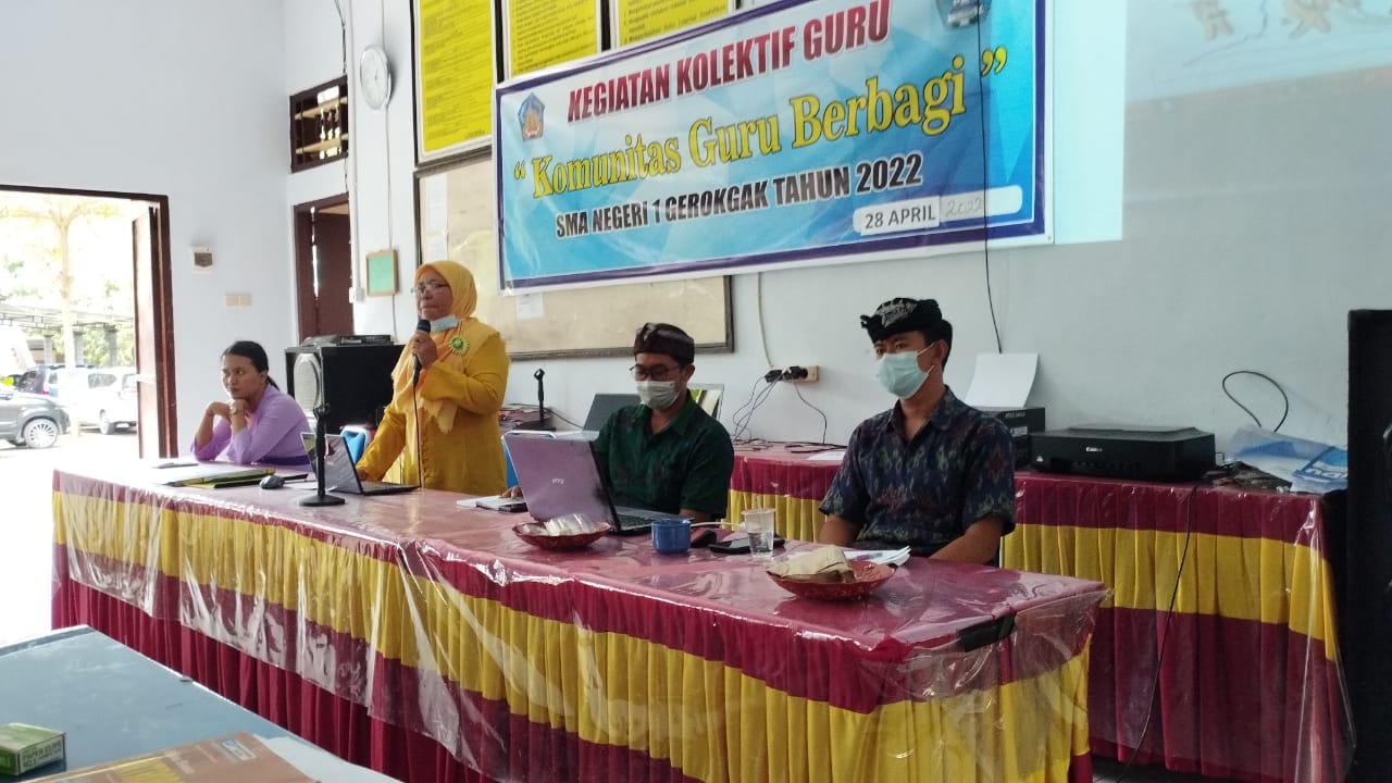 Narasumber Guru Berbagi, Bu Masifa