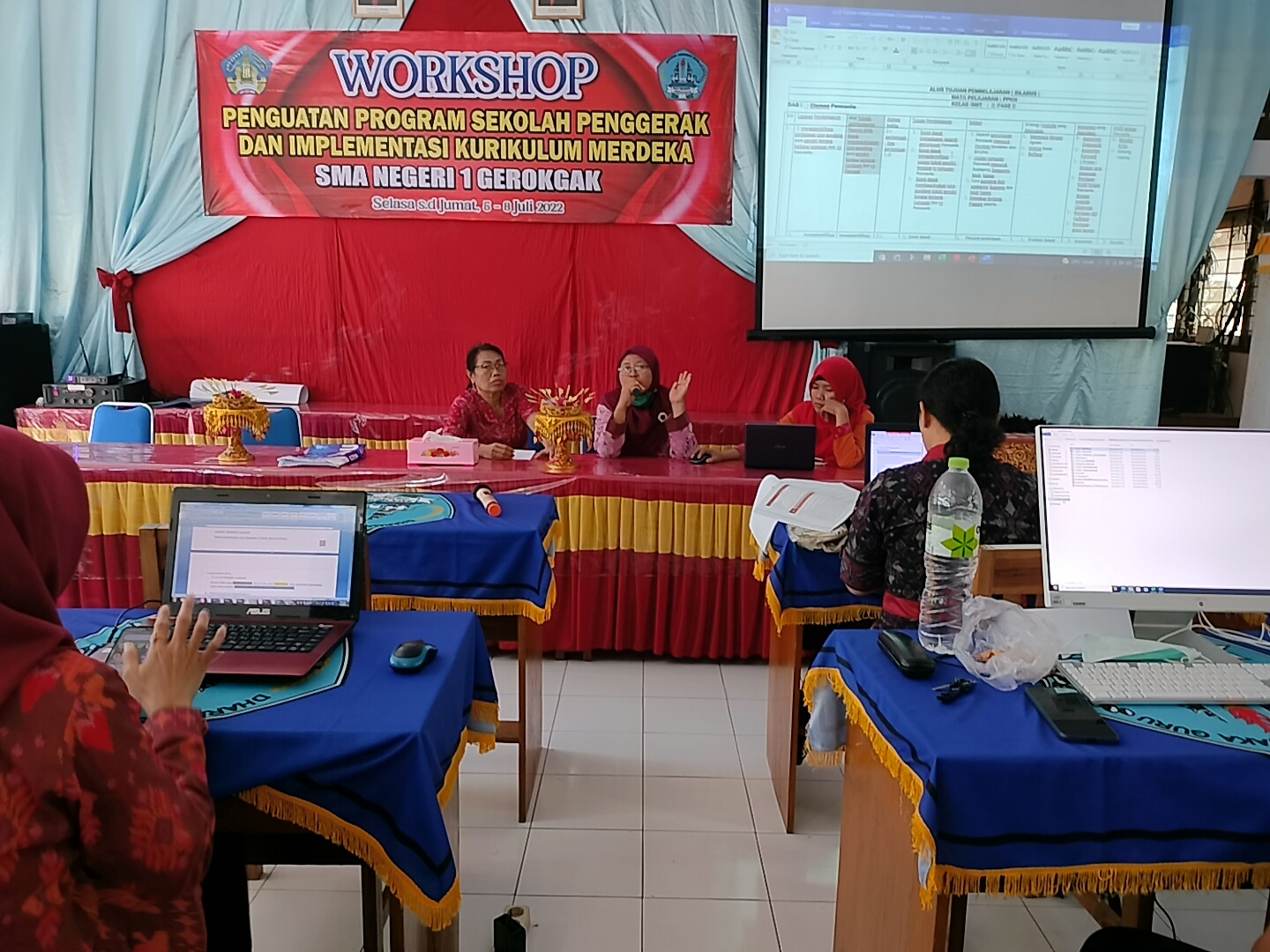 Presentasi dari MGMP PKN