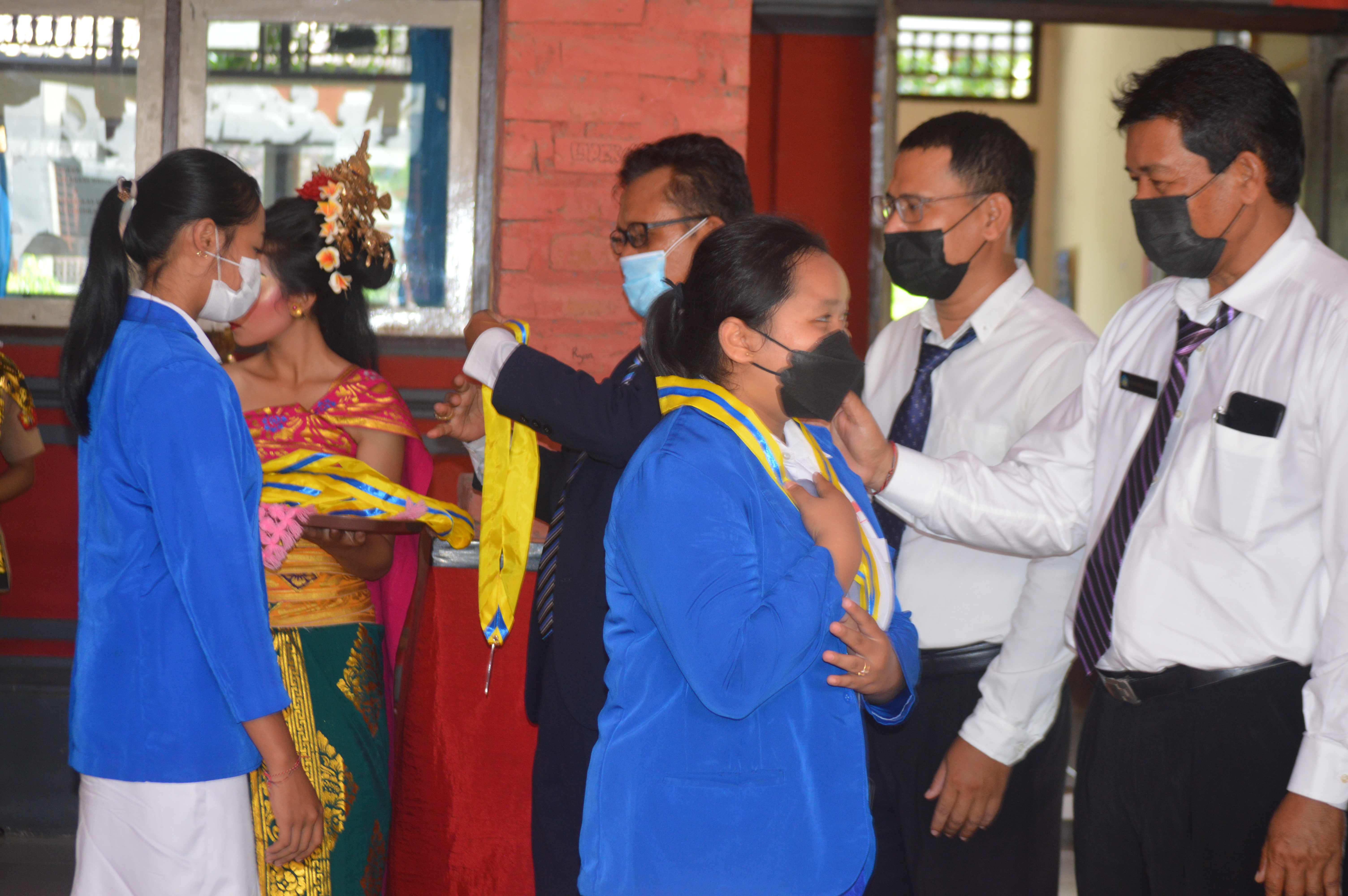 Pengalungan Gordon Jurusan IPS