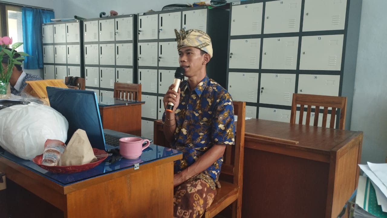 Penyampaian pendapat oleh peserta, Pak Eka