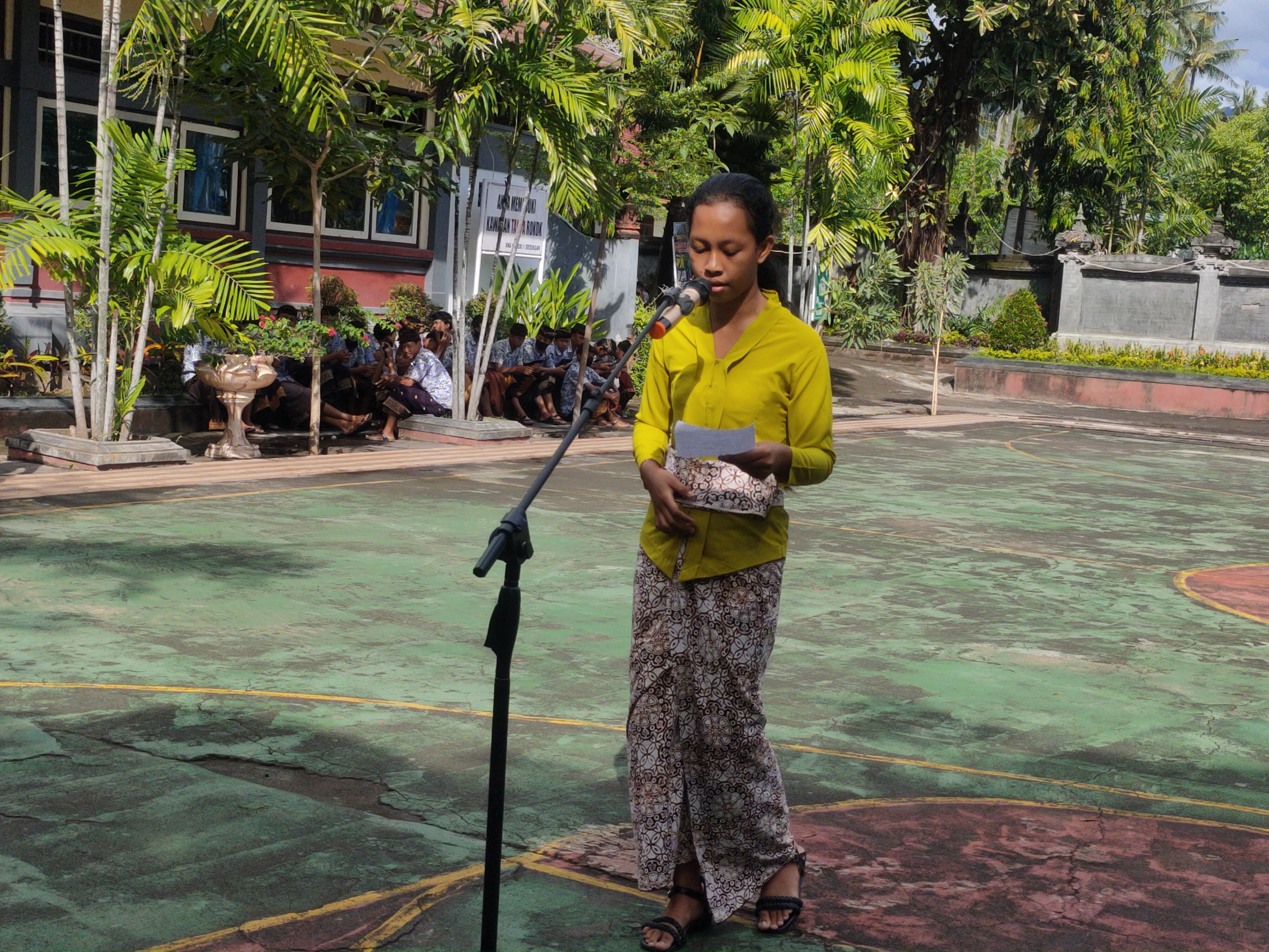 Peserta Lomba Baca Puisi