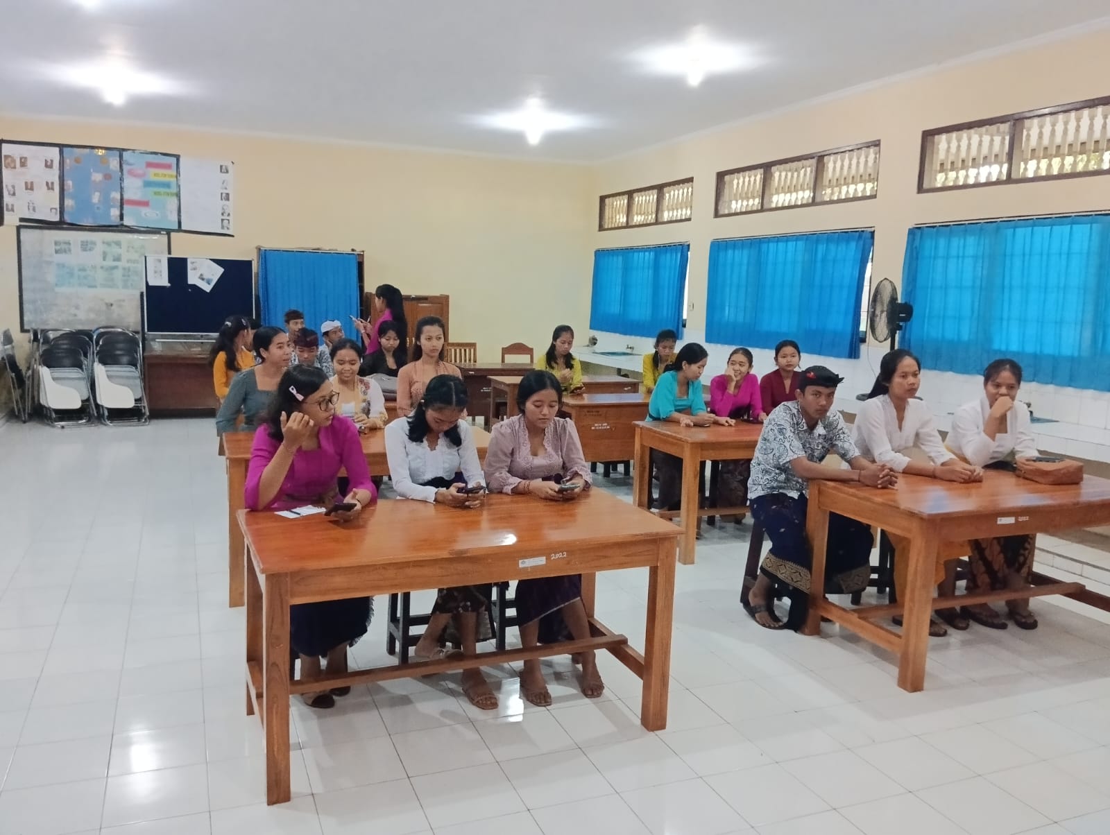 Lomba Mesatue Bahasa Bali