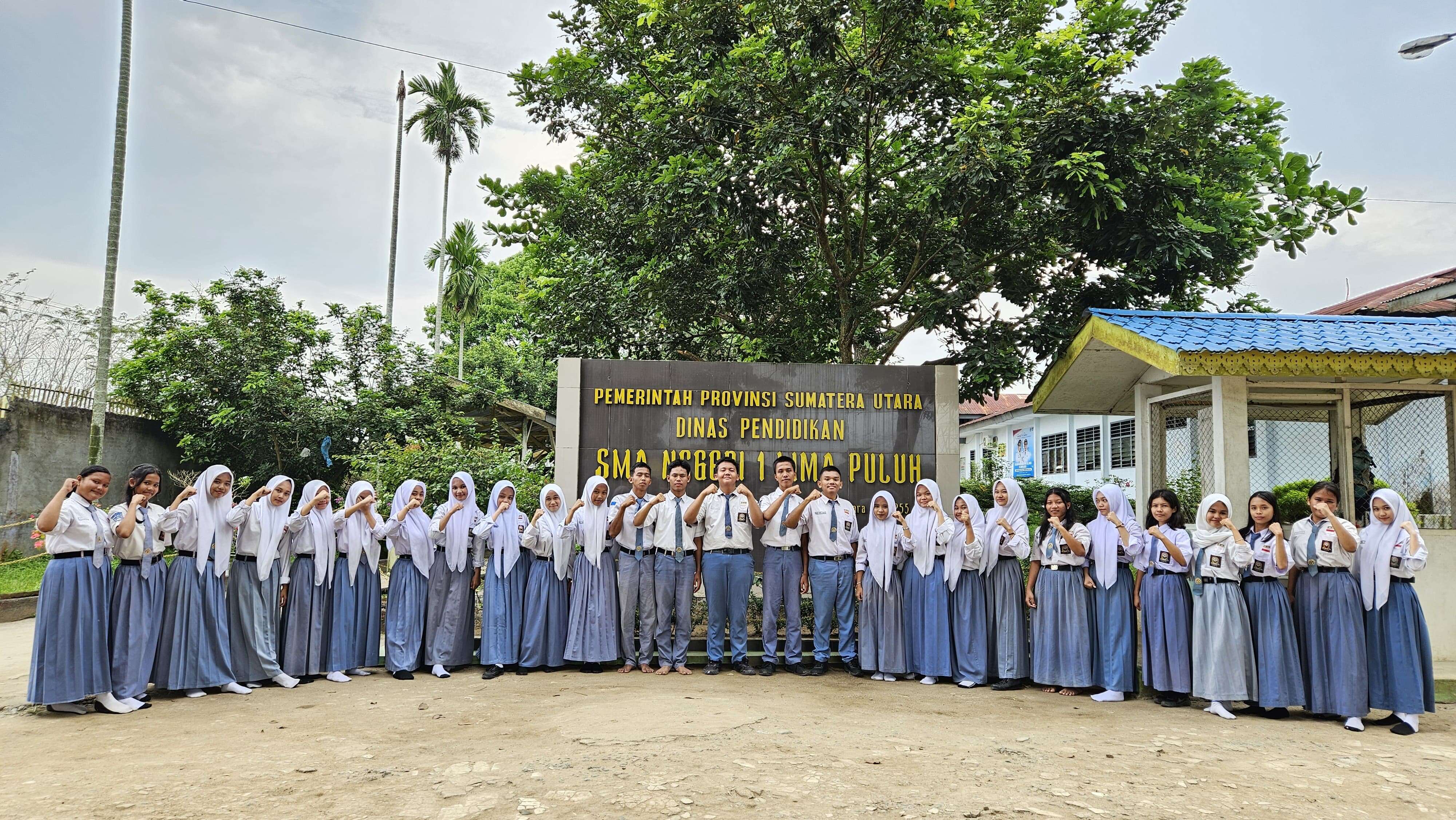 32 SISWA SMA NEGERI 1 LIMA PULUH - LULUS SELEKSI NASIONAL BERDASARKAN PRESTASI (SNBP) 2025
