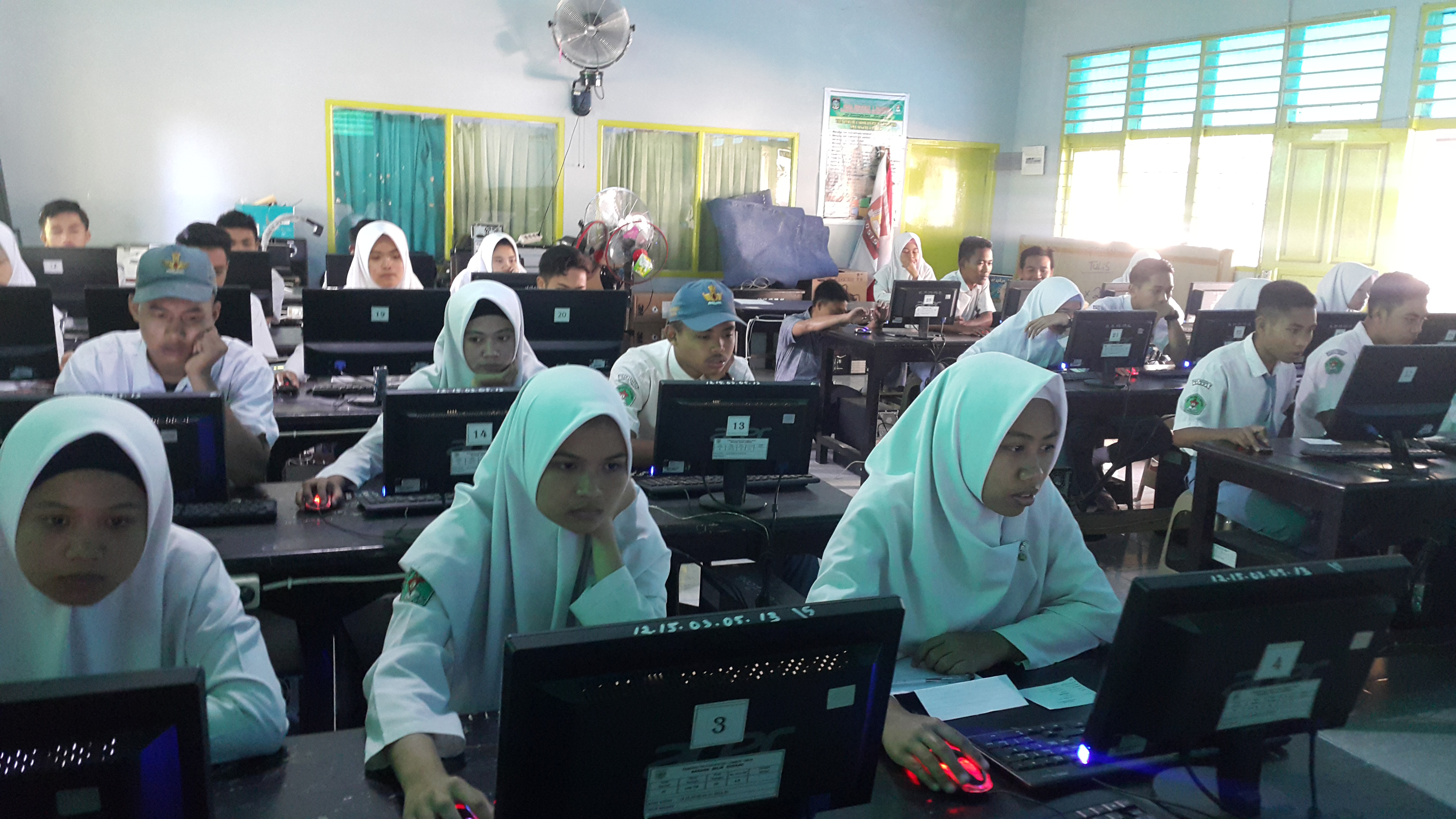 SMAN 1 SAKRA