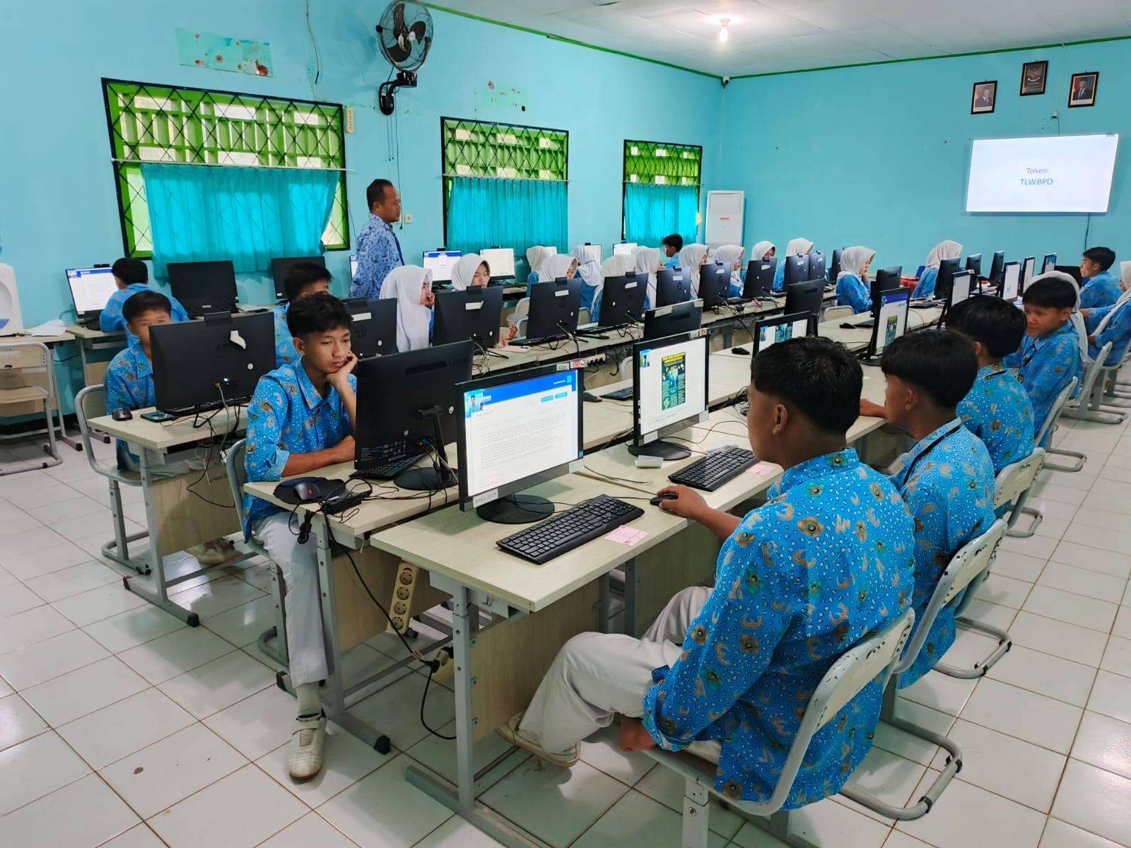 GLADI BERSIH TES KEMAMPUAN AKADEMIK (TKA) SISWA KELAS XII SMA  NEGERI 3 BENGKULU TENGAH!