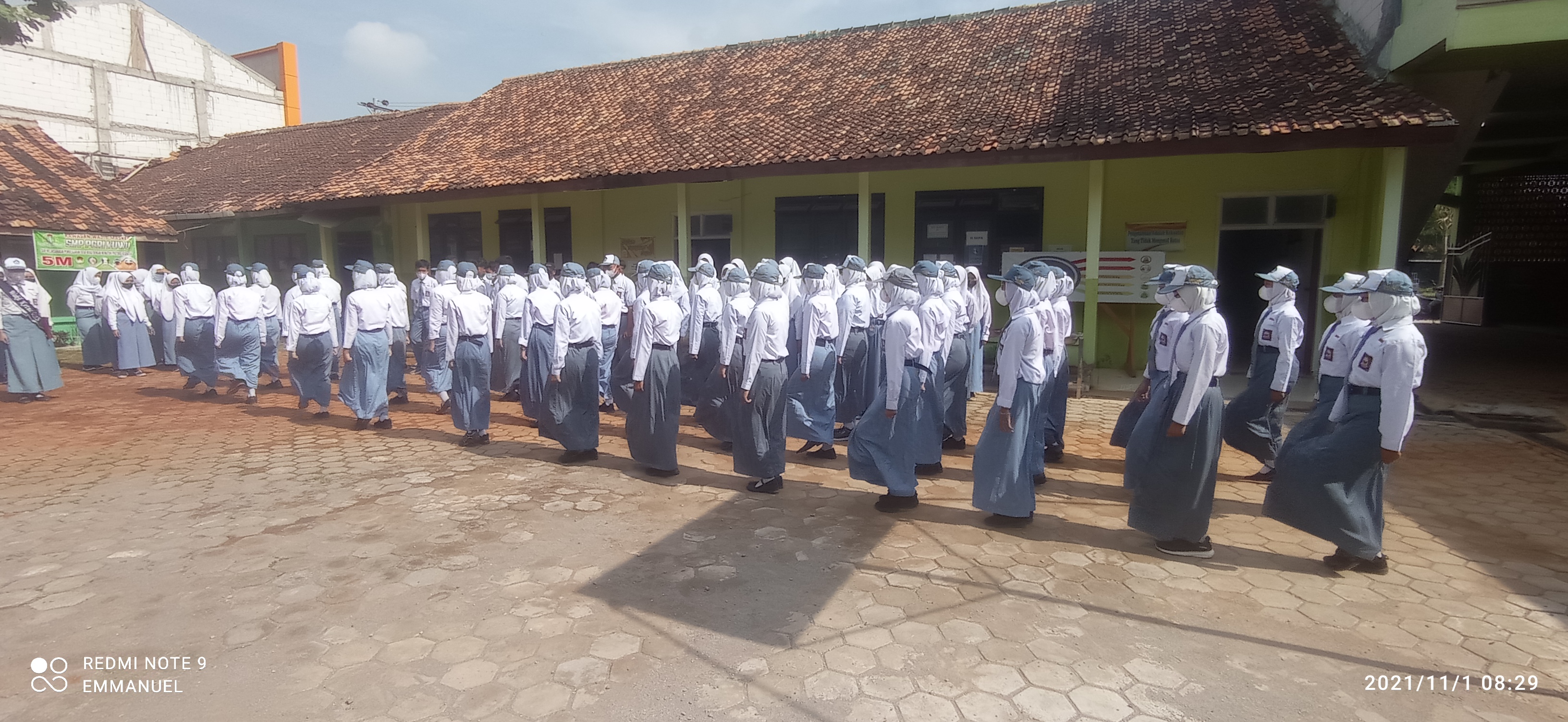 Pelantikan Pengurus OSIS SMA PGRI KUWU Tahun Angkatan 2021/2022