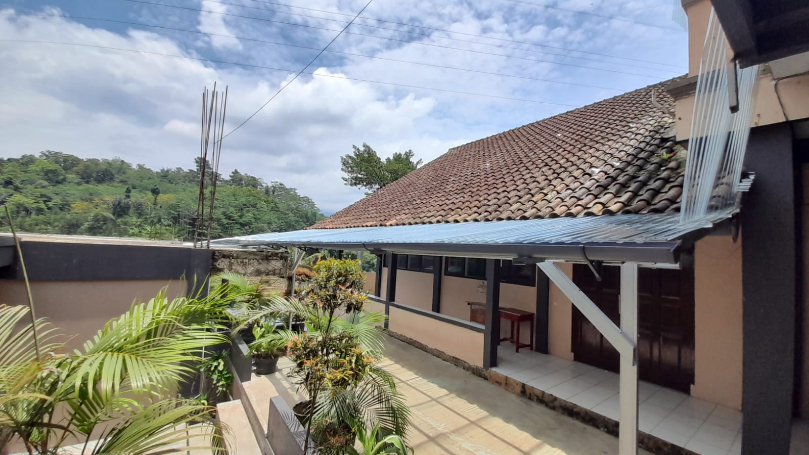 Tampak dari Arah Lab. IPA