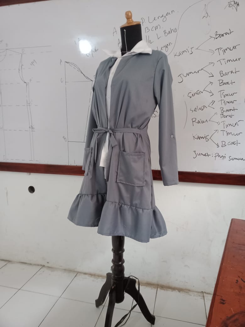 Life Skill Tata Busana Al-Wahid